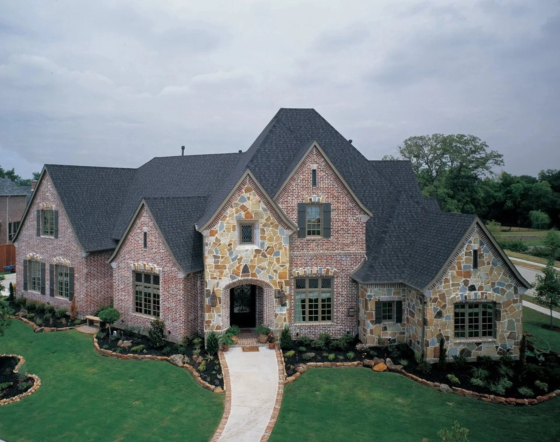 tamko black-walnut-(frederick).jpg