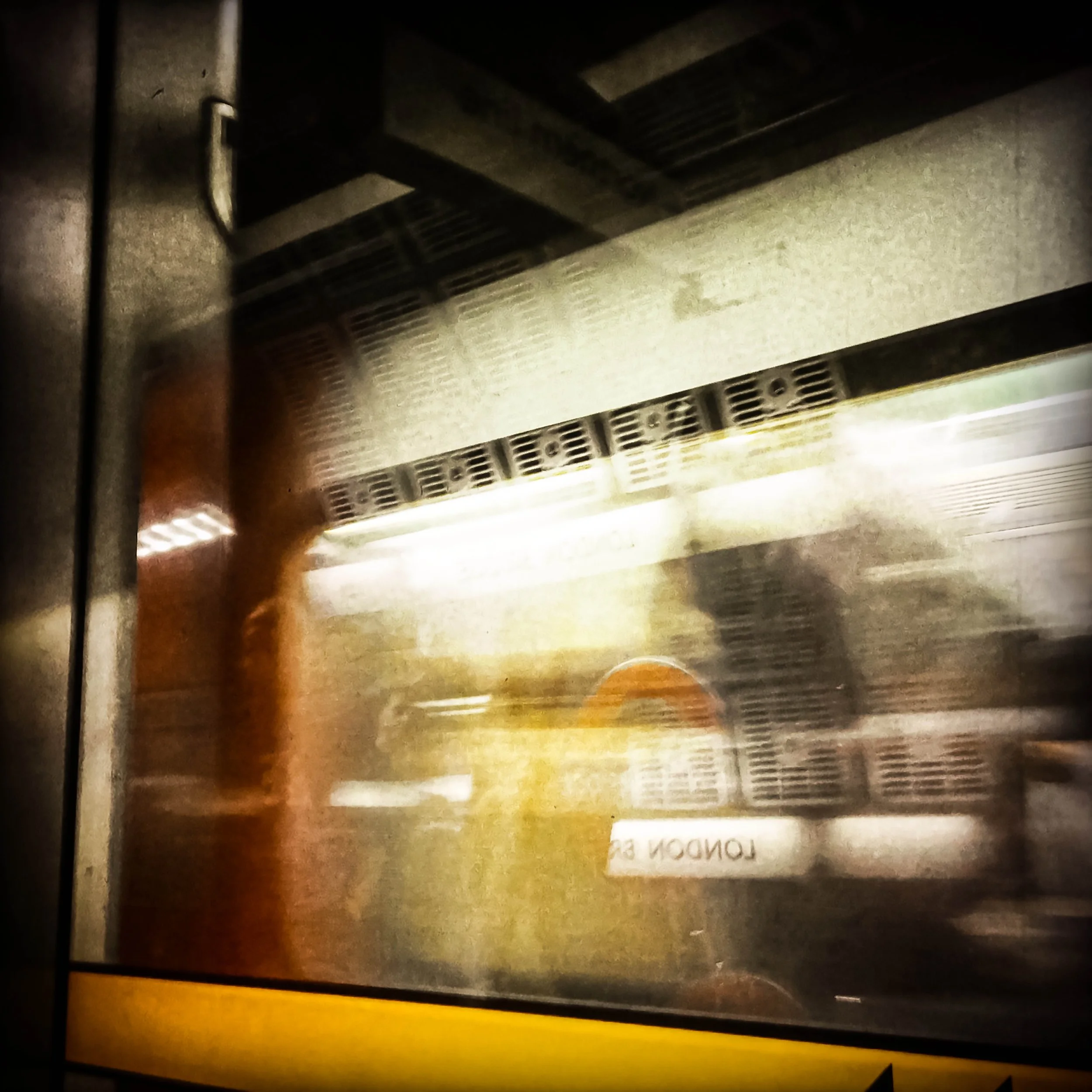 London Bridge Rush | London Underground, London