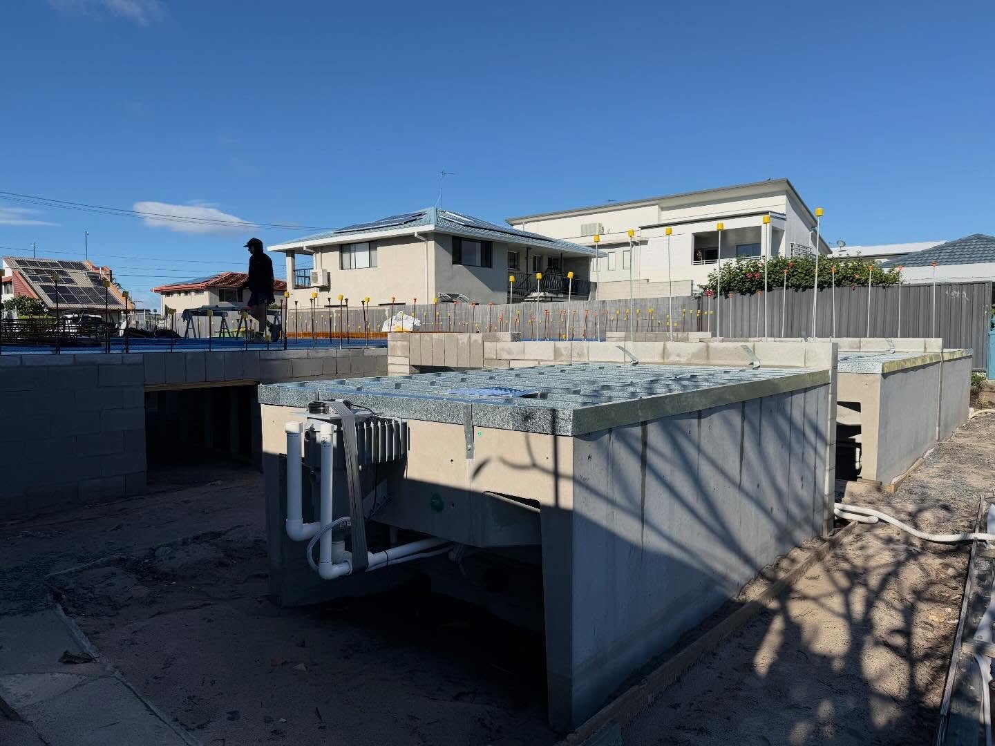 🏗️ Progress on our latest Gold Coast waterfront residences.

A major milestone has been reached with the suspended slab, retaining structures and reinforcement now in place. The Plungie pools have also been installed, bringing the project one step c