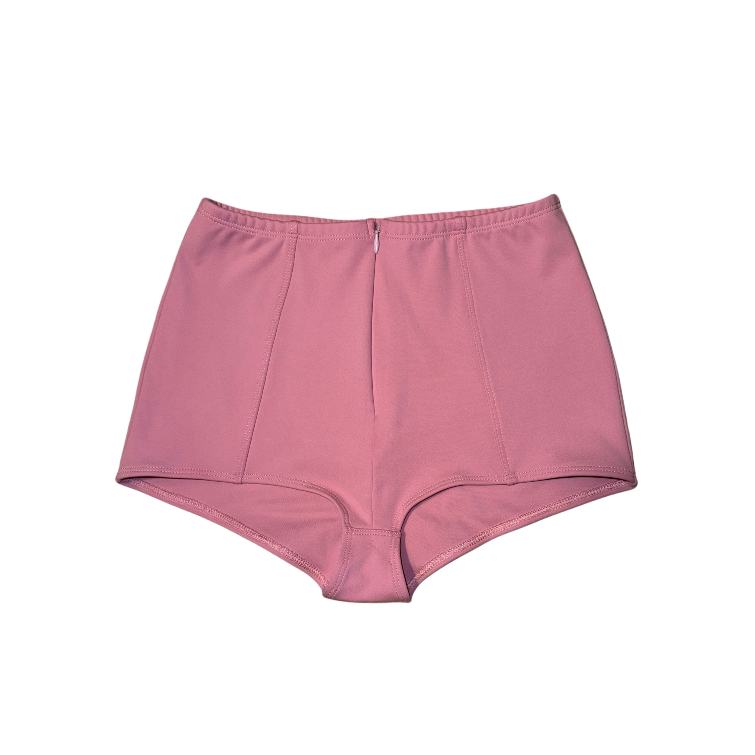 Kiss my... hot shorts