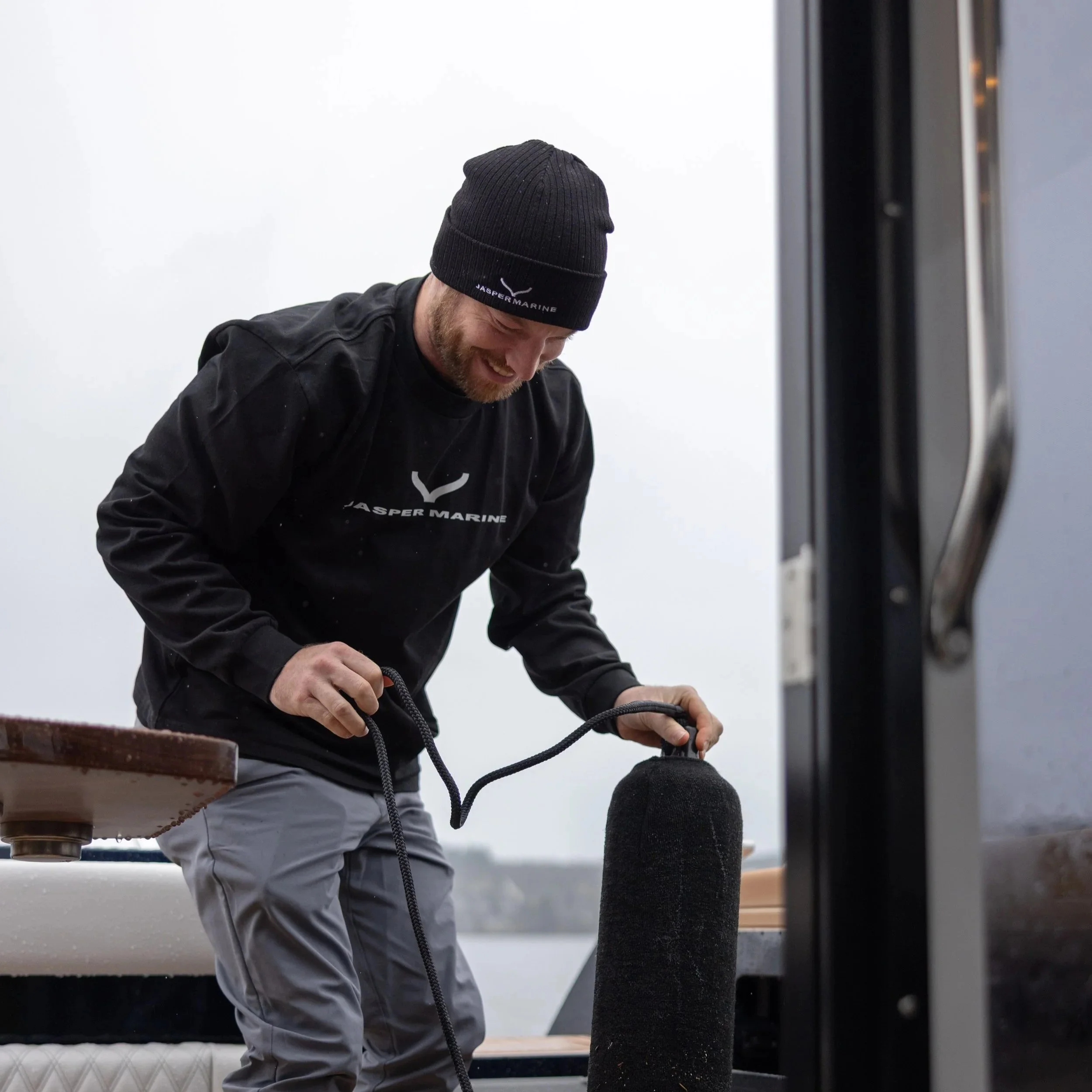 breakwater+beanie+black+mens.jpg