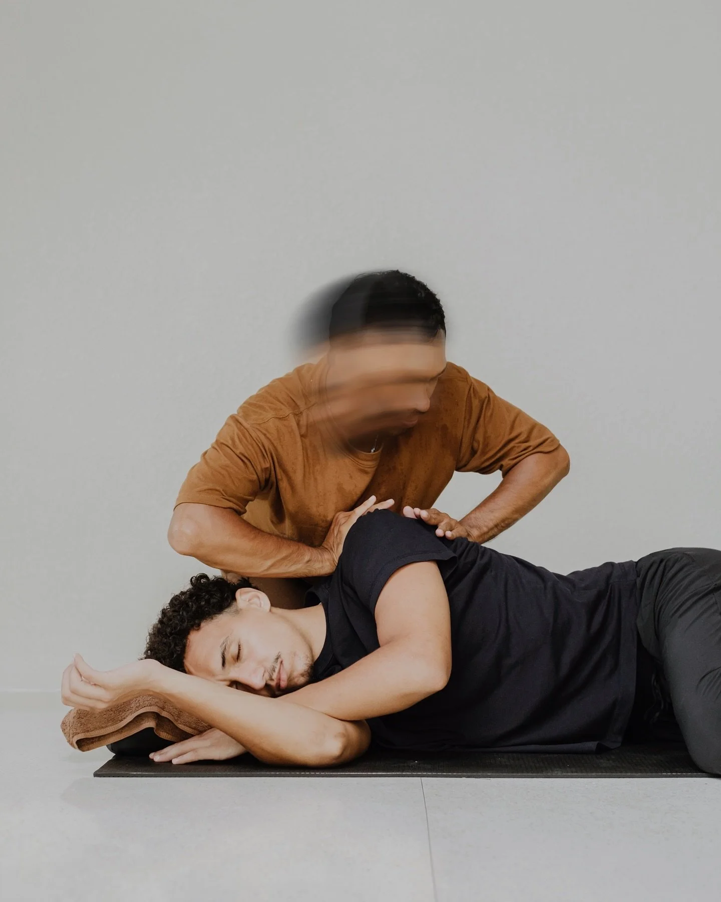 Whatever your sport; boxing, padel, golf, or anything in between, a proper one-hour stretching session is always a great idea to restore your energy and get you ready for the next one.

Book yours now!
📞+6281152501113