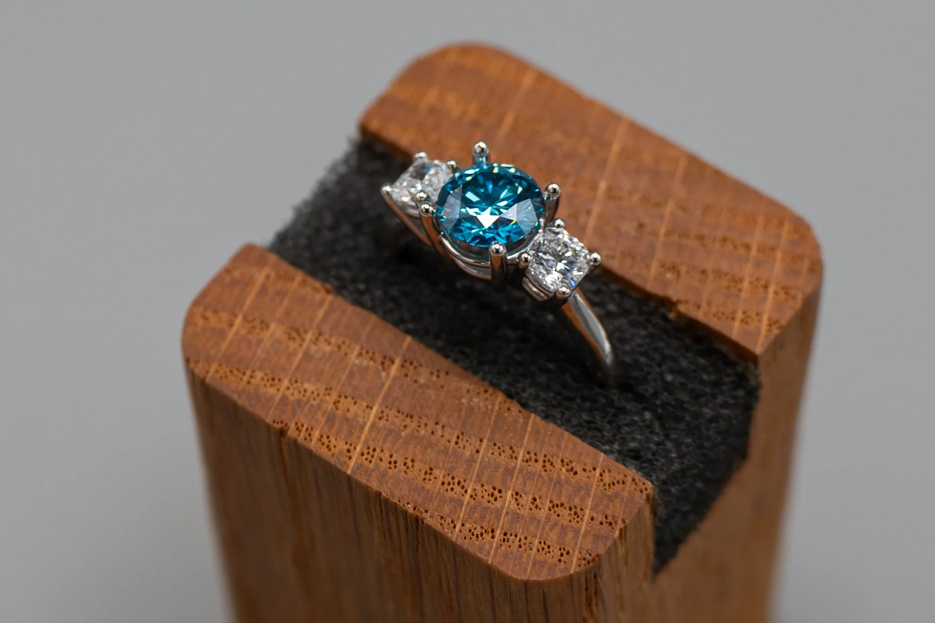 ksenia unser jewelry commercial photos