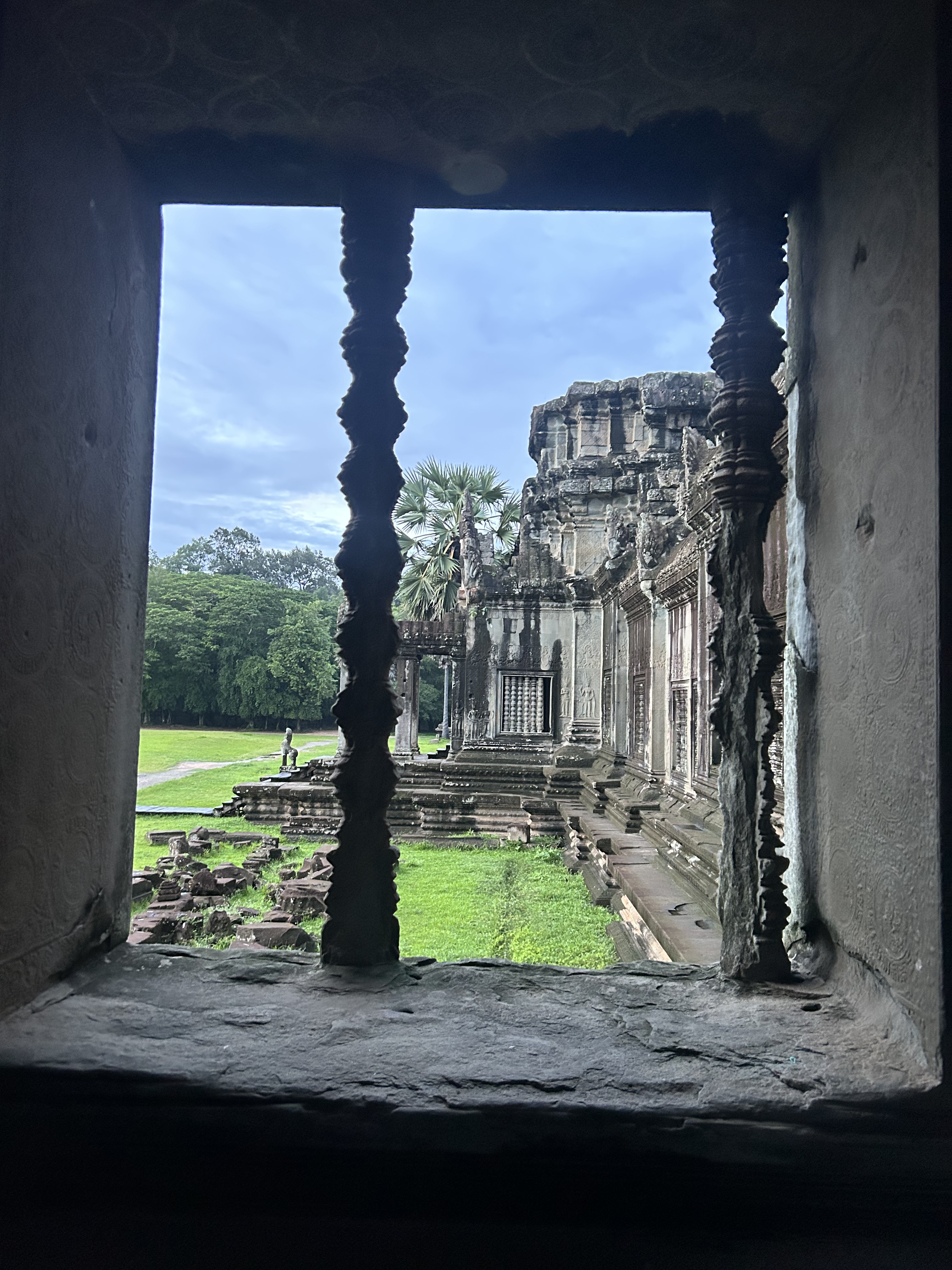 scnes from Ankor Wat at sunrise.png