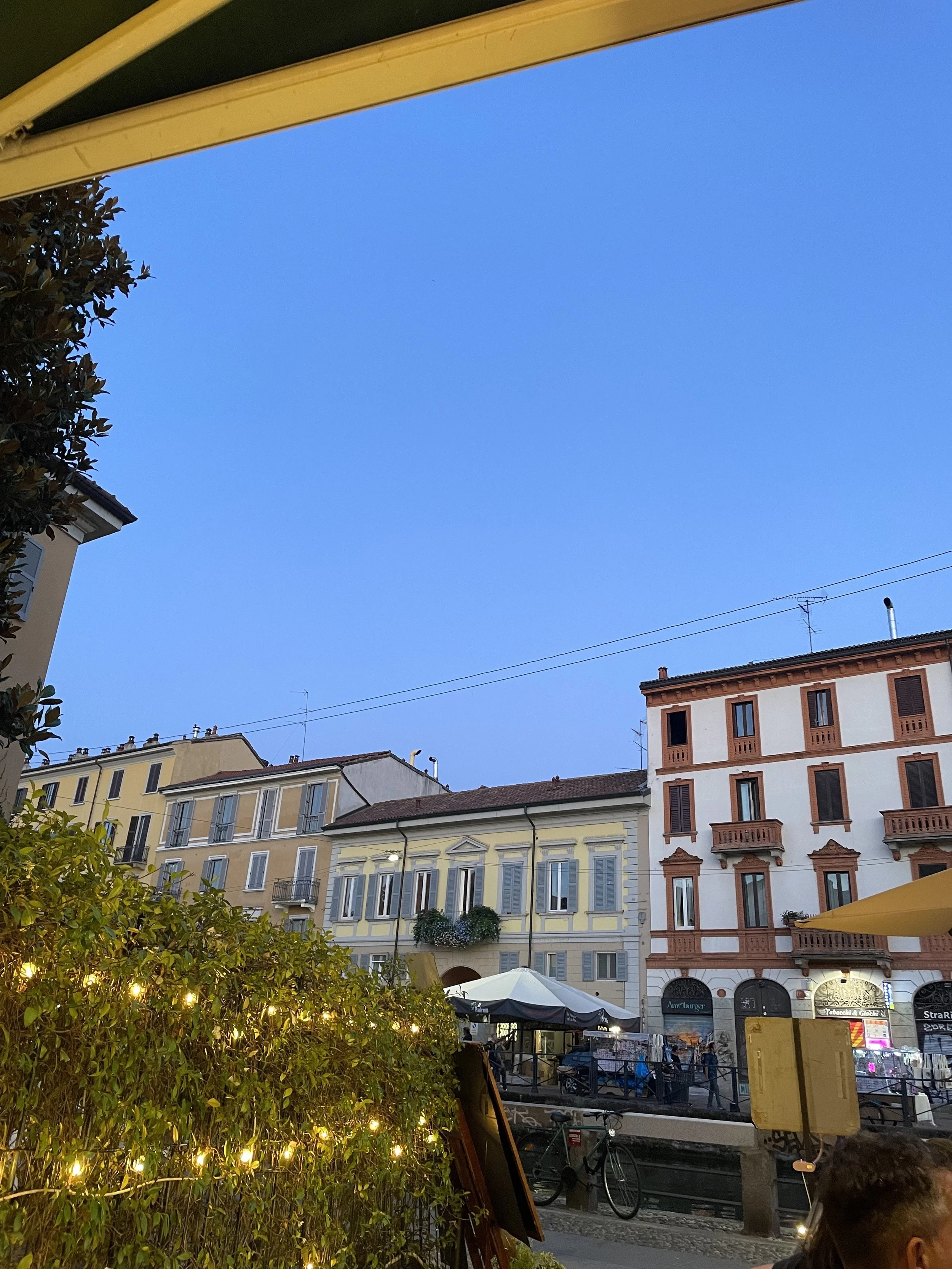 milano navigli district.jpg