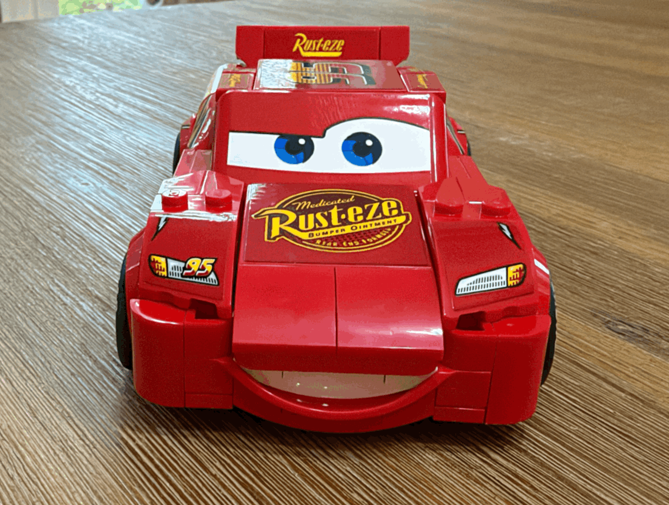 LEGO Speed Champions Lightning McQueen 77255 Build Review