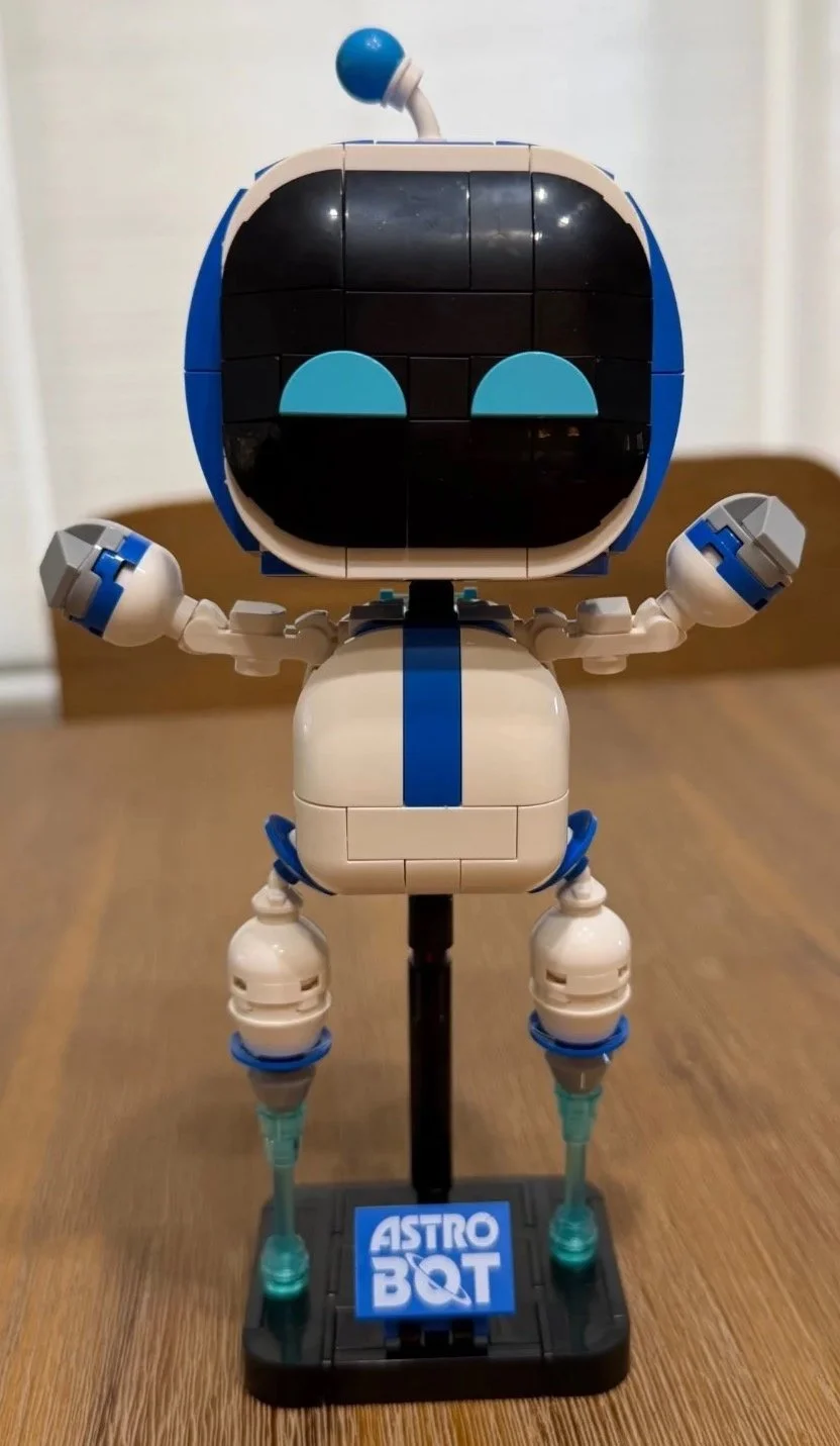 Finished model, upward half-moon eyes