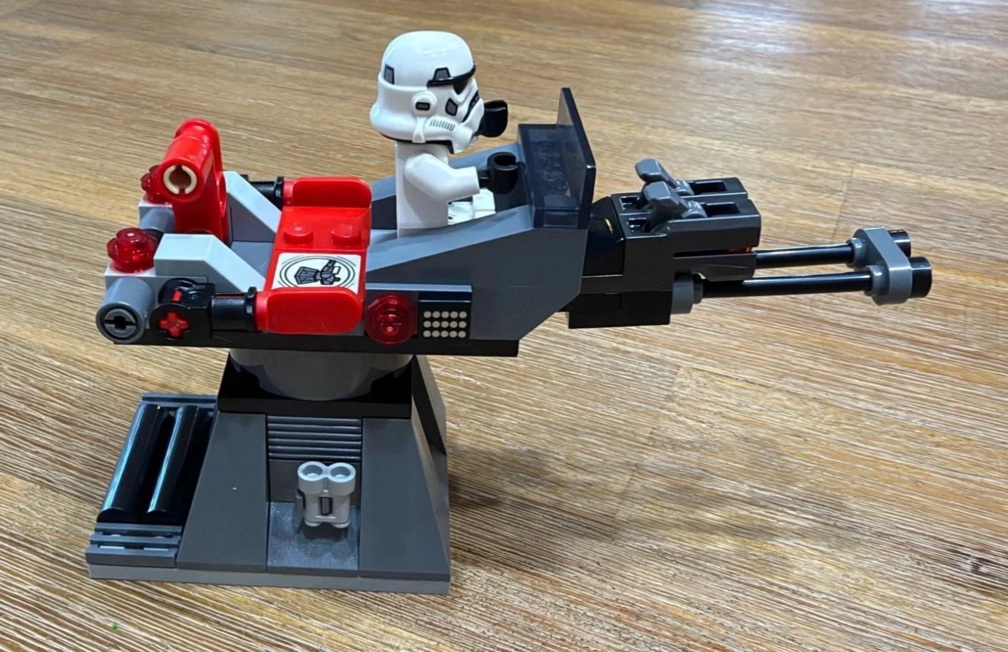 Bag 8: completed turret and stormtrooper