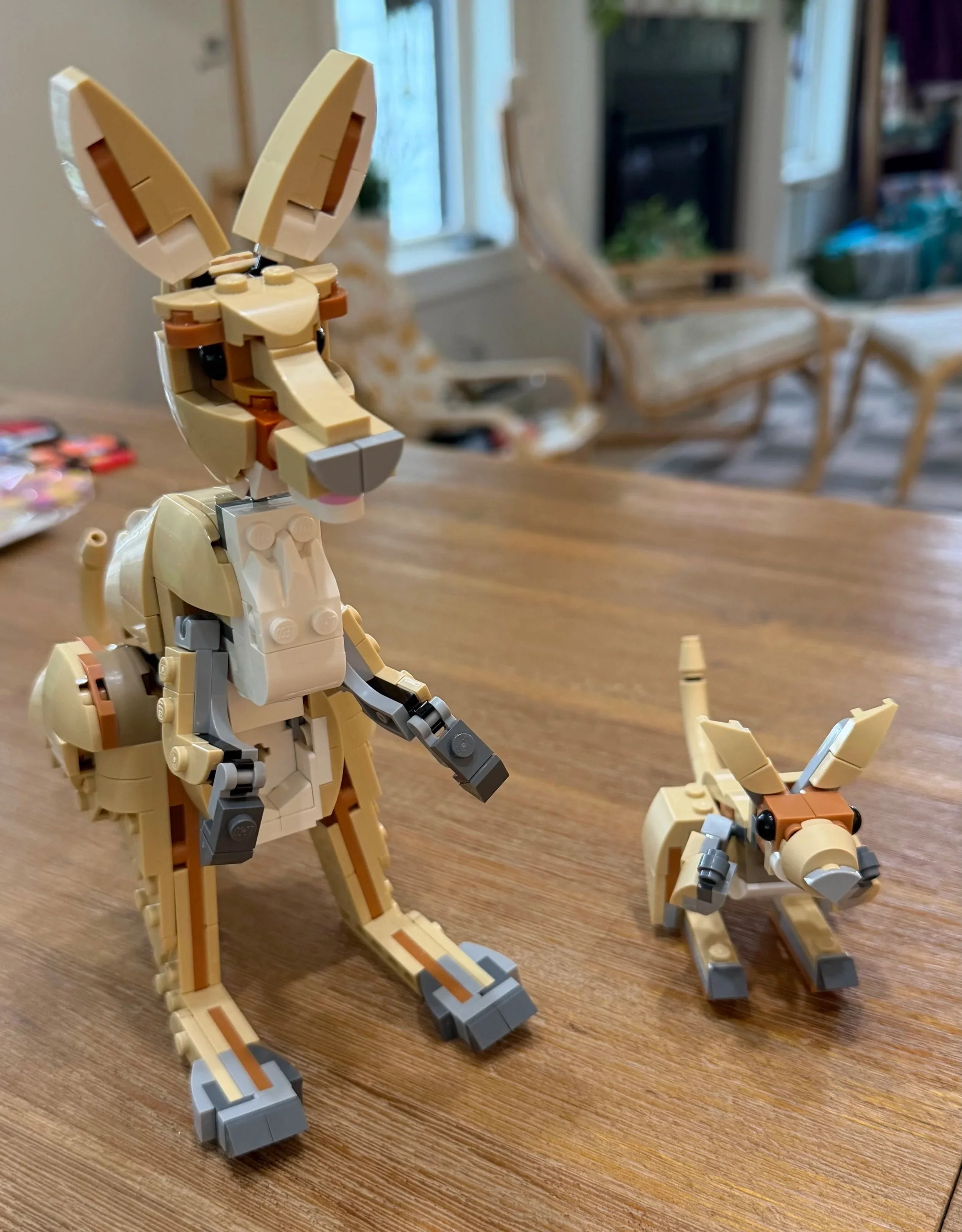 LEGO adult kangaroo and joey together from the Family of Koalas 31388 alternate build