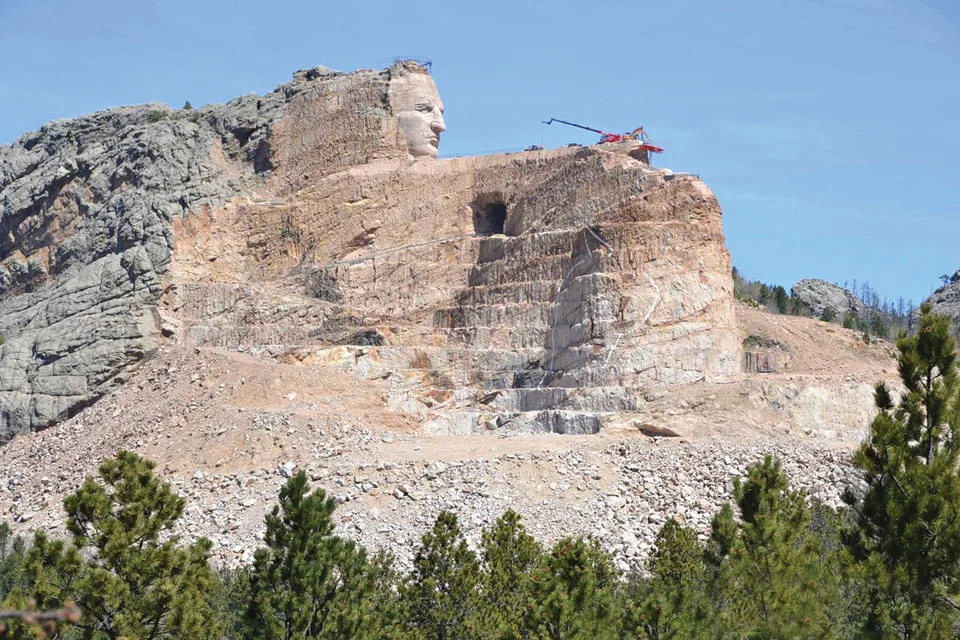 Places to visit_CRAZY HORSE MONUMENT.jpg