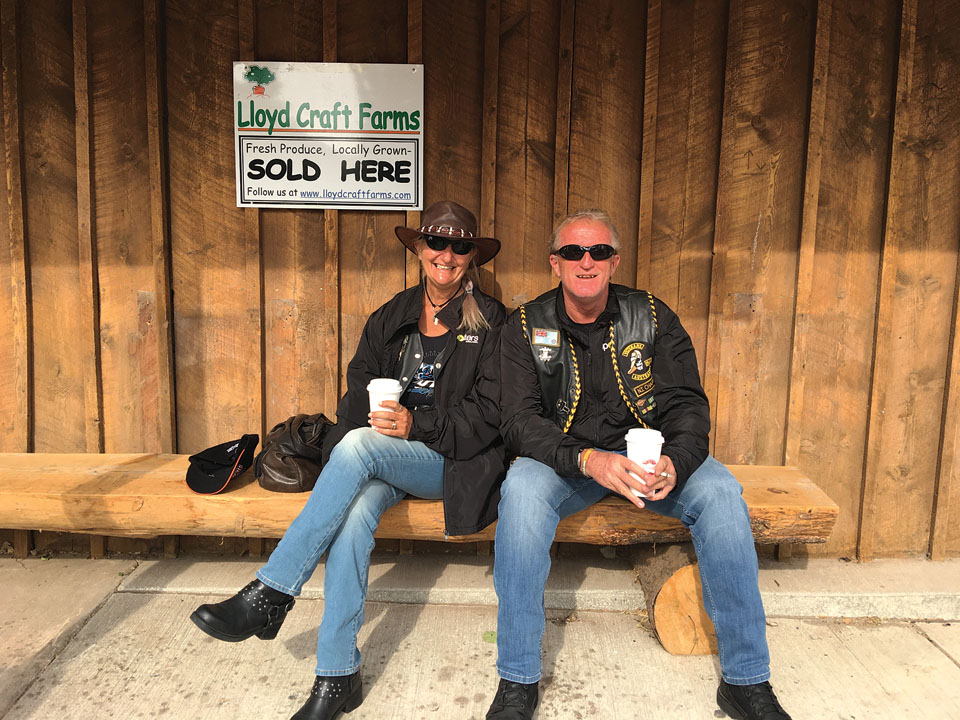 IMG_1047 Andy & Janette.jpg