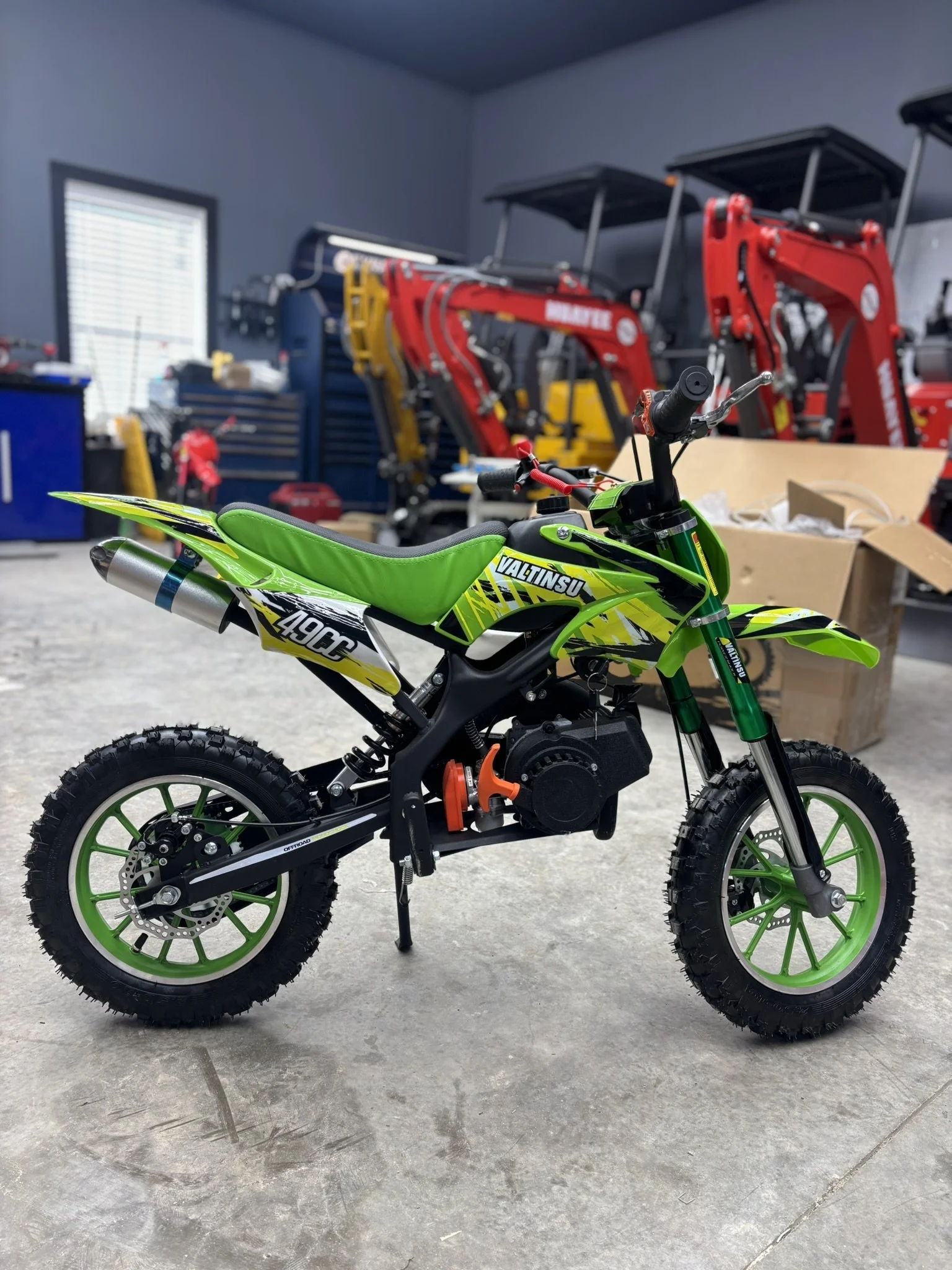 **NEW** Valtinsu 49cc 2 Stroke Dirt Bike
