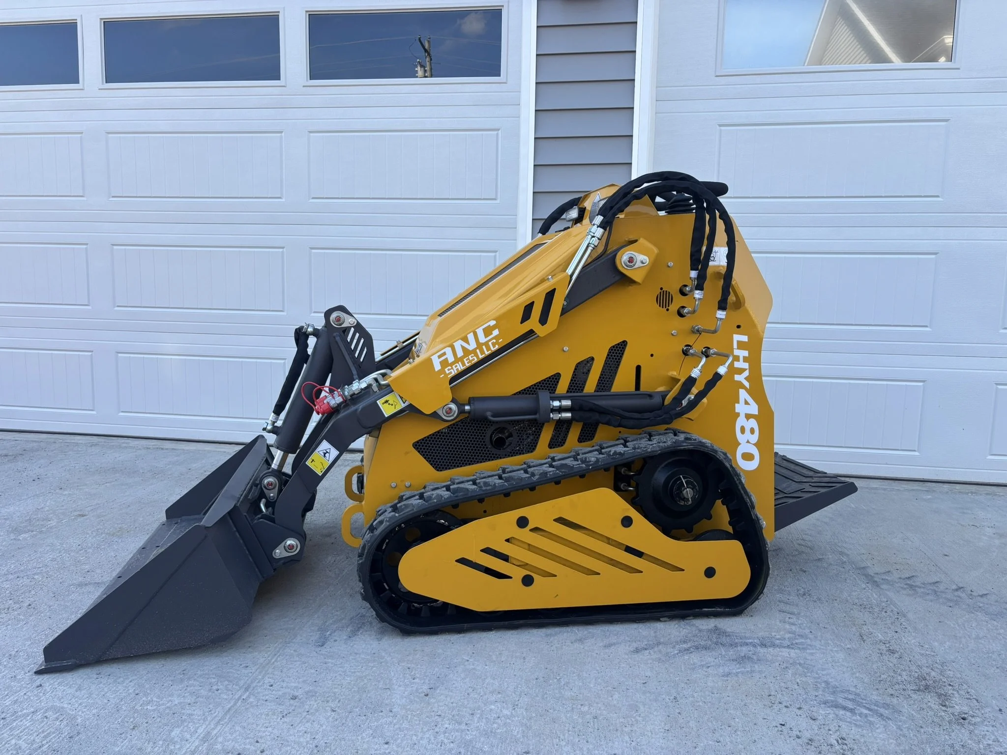 2026 Huayee LHY480 Mini Skid Steer