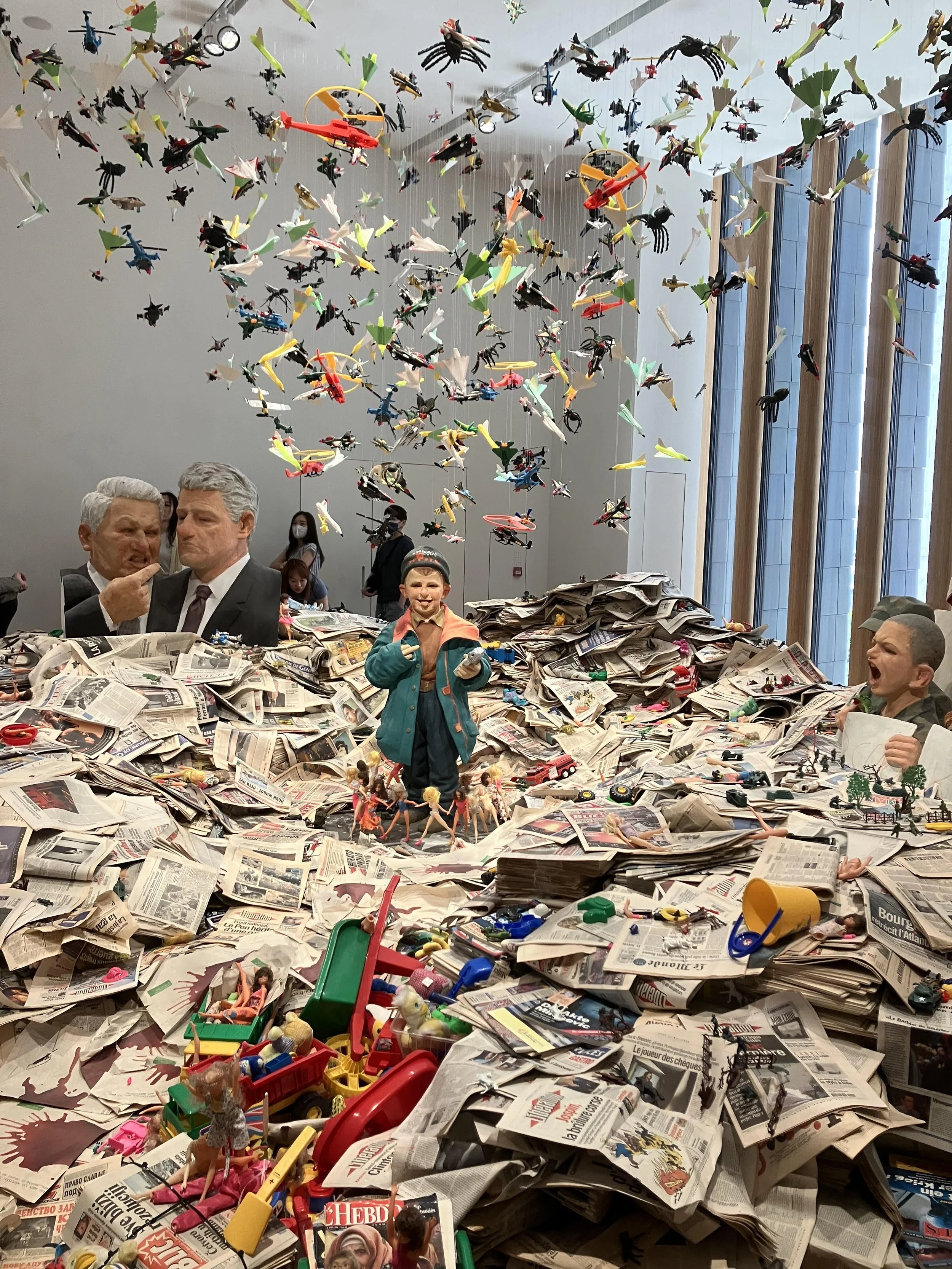 Do you feel like the one in the middle? Time to disconnect!