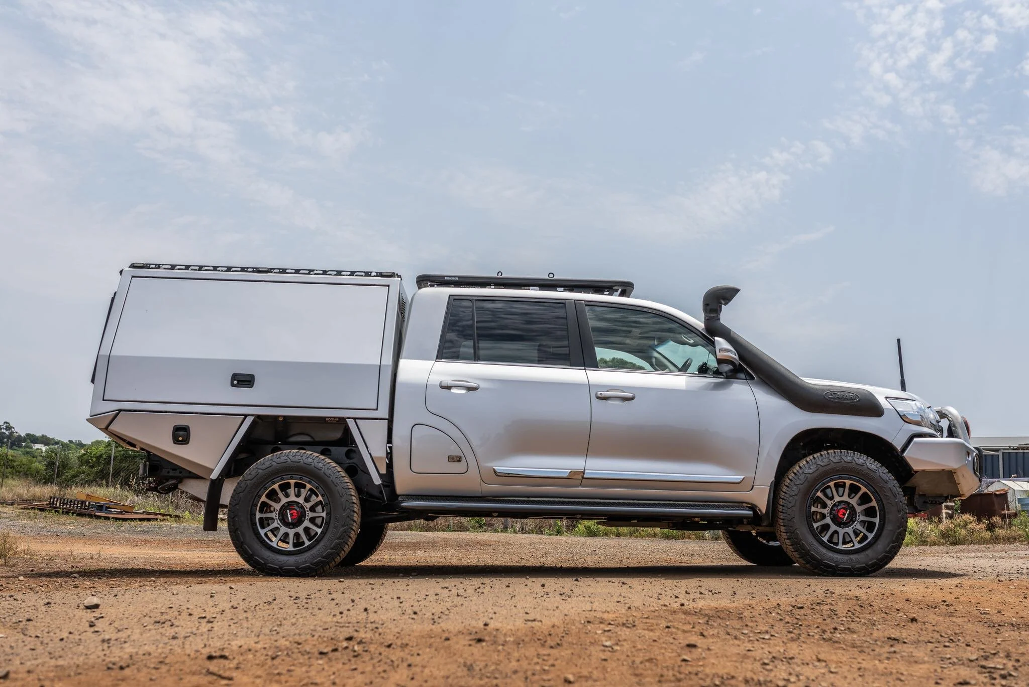2020 LC200 Sahara Dual Cab.jpeg