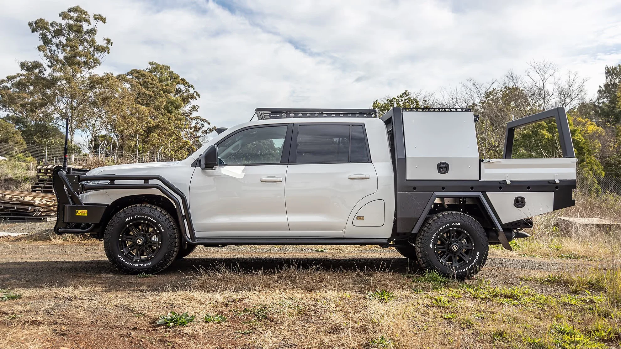 ASG4X4-dual-cab-conversions-THRU8958-1980.jpeg