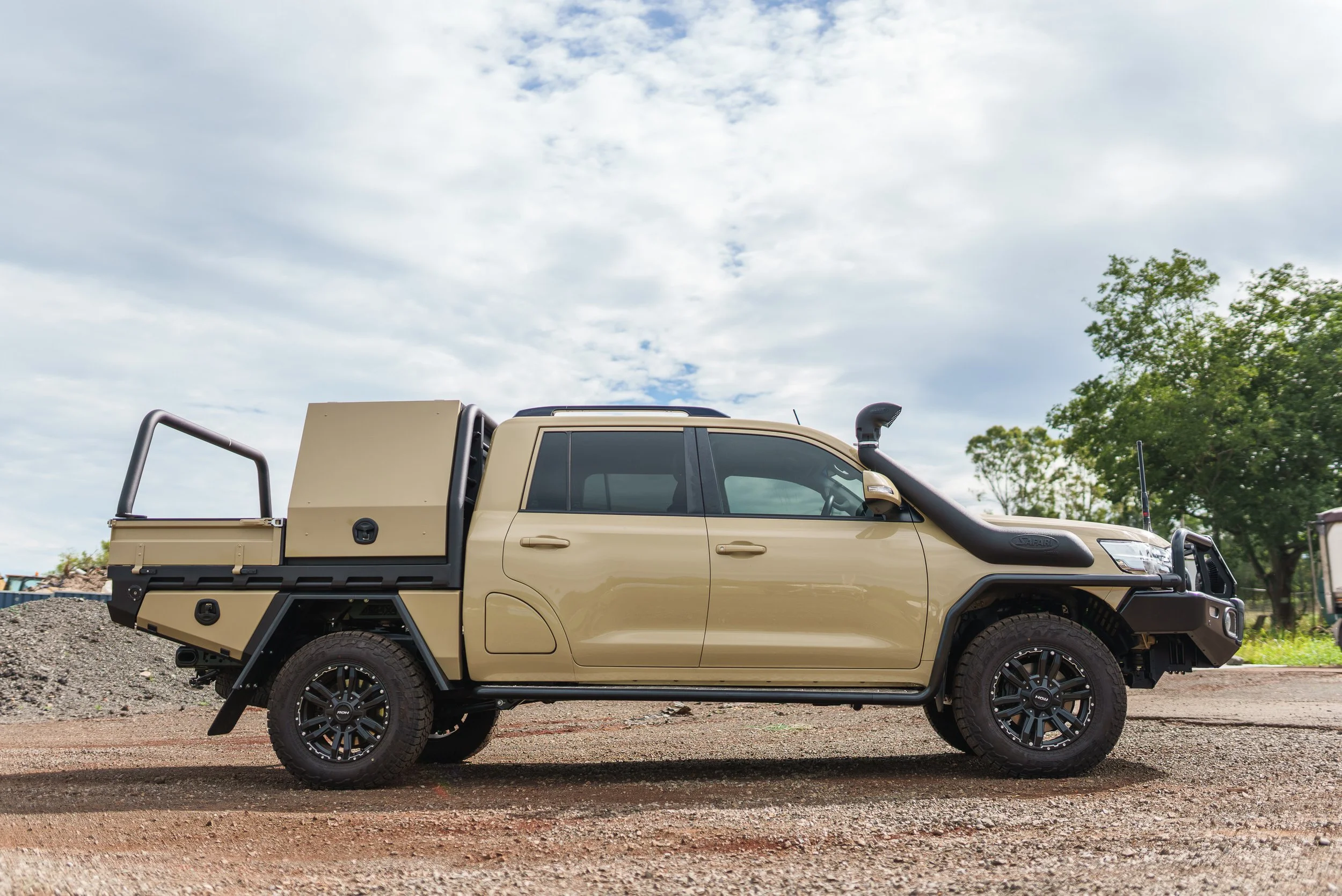 SOLD - 2018 200 Series Dual Cab