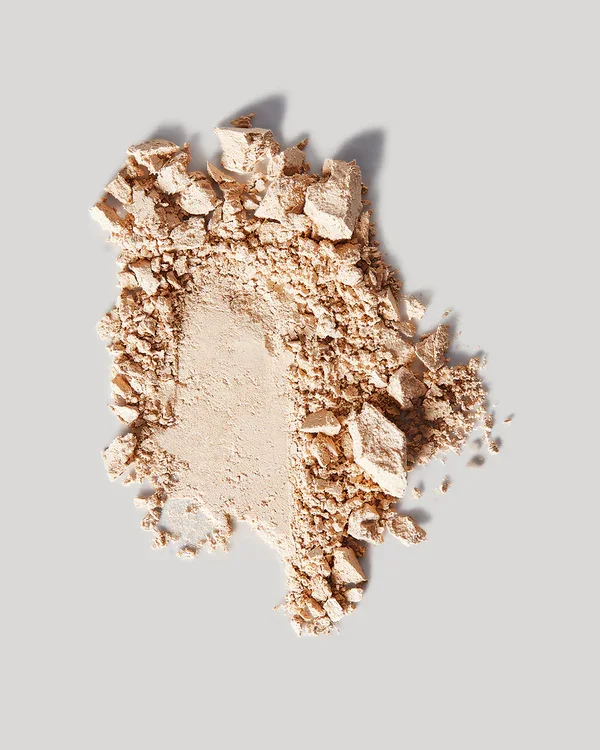 CAMERA_FINISH_POWDER_FOUNDATION___BEIGE_BEAUTY_G1___swatch.webp
