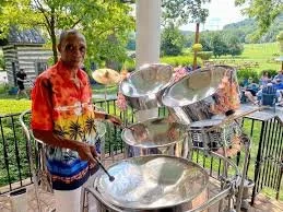 The One Man Steelband (MICHAEL GEORGE)