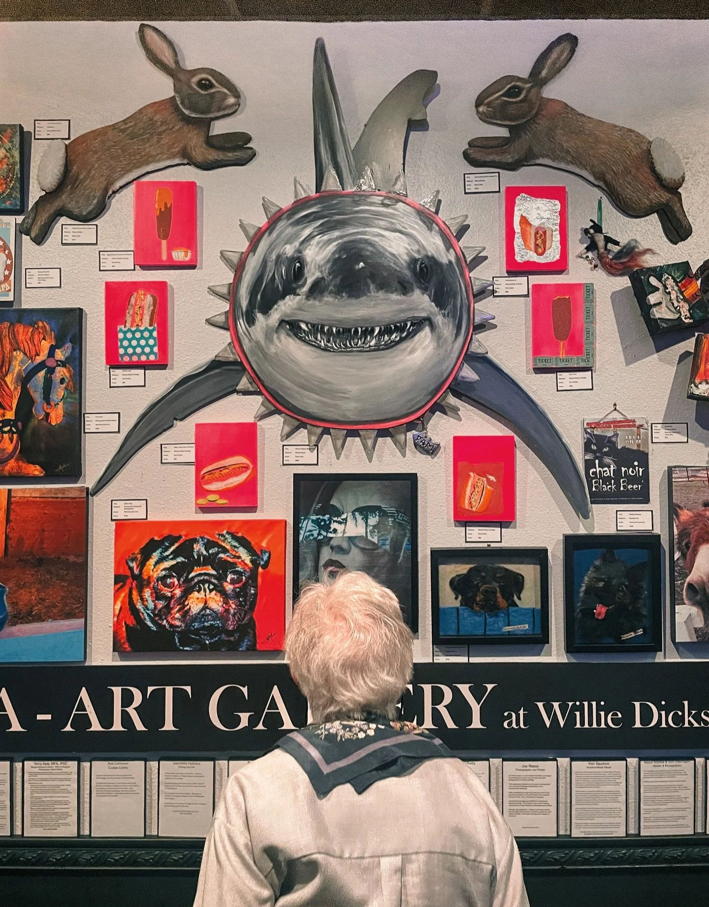 Kathy! Watch out! ❤️😜 Thanks for loving my work @asla_art_merrilee and building your gallery wall around it @williedicksfstkalama