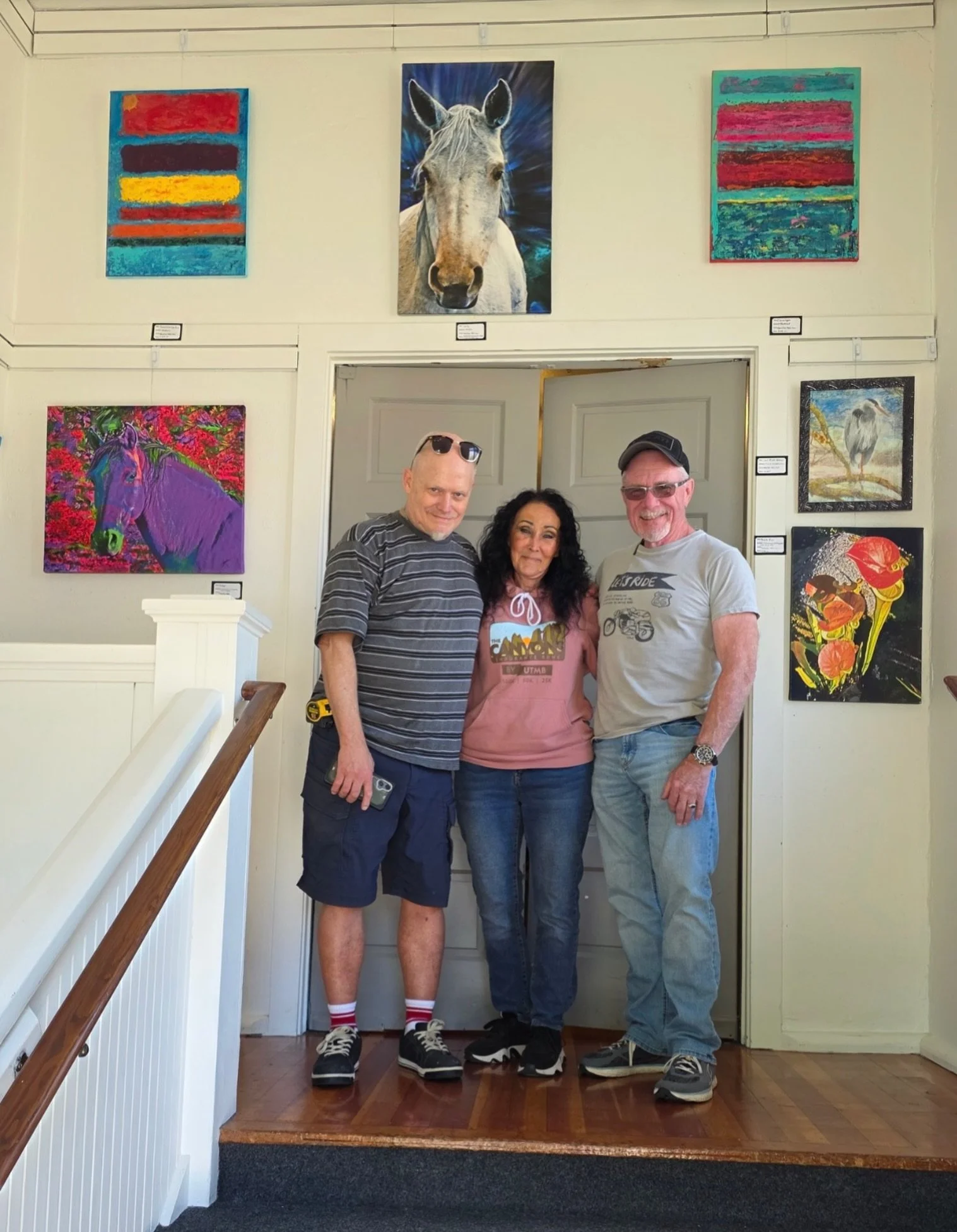 Please join us in congratulating artist Merrilee Asla-Lee for her featured artist display up now at the Ridgefield Mercantile. Merrilee is an accomplished artist who gives a percentage of all her sales to animal rescue. The Ridgefield Mercantile is l