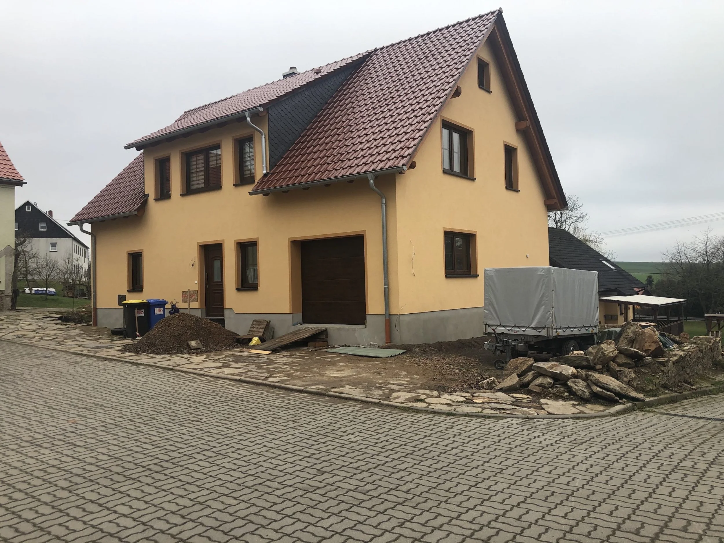 Ersatzneubau im Vierseitenhof unter Einbeziehung des historischen Gewölbekellers