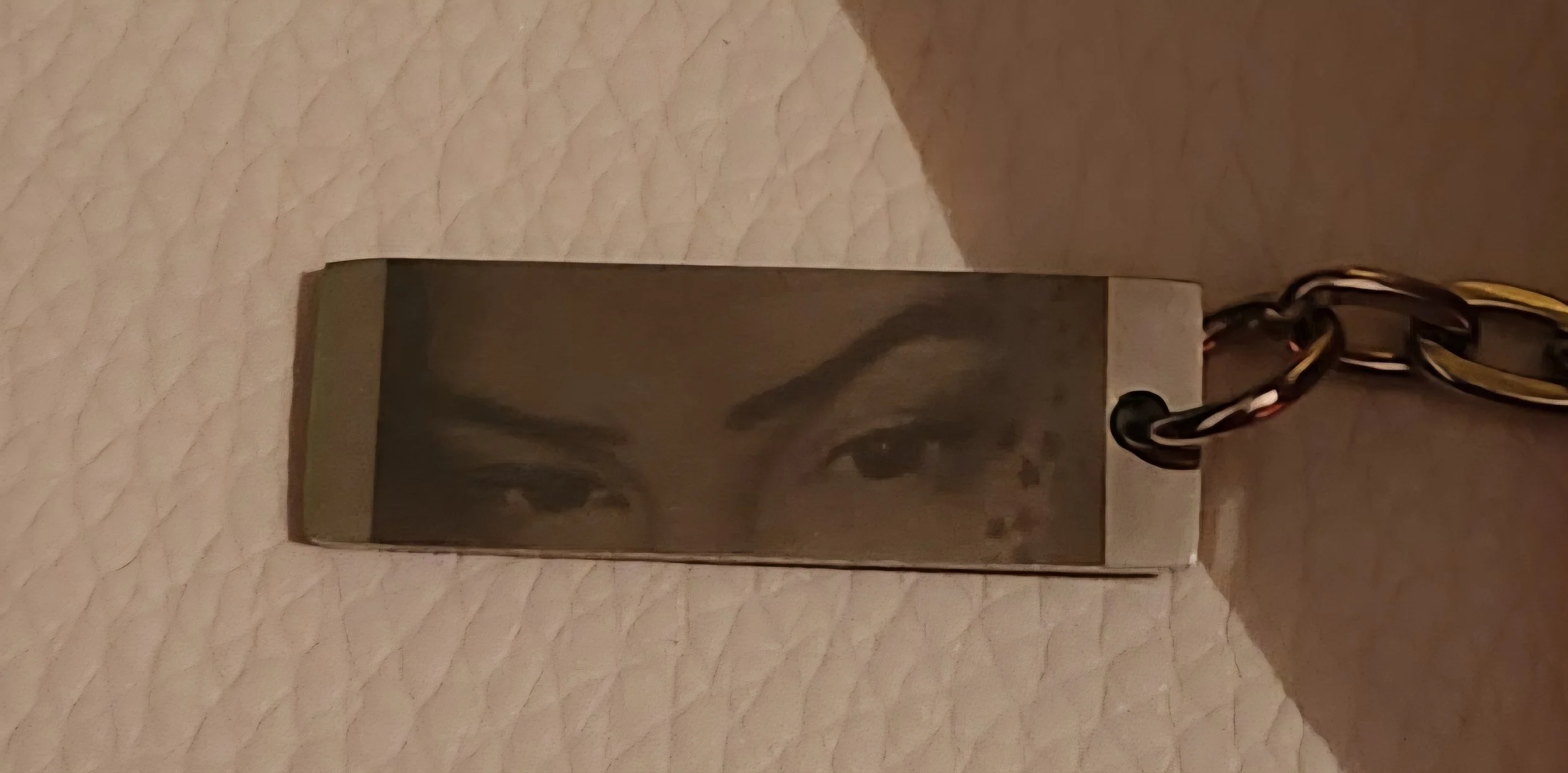 costom engraved keychains & necklaces