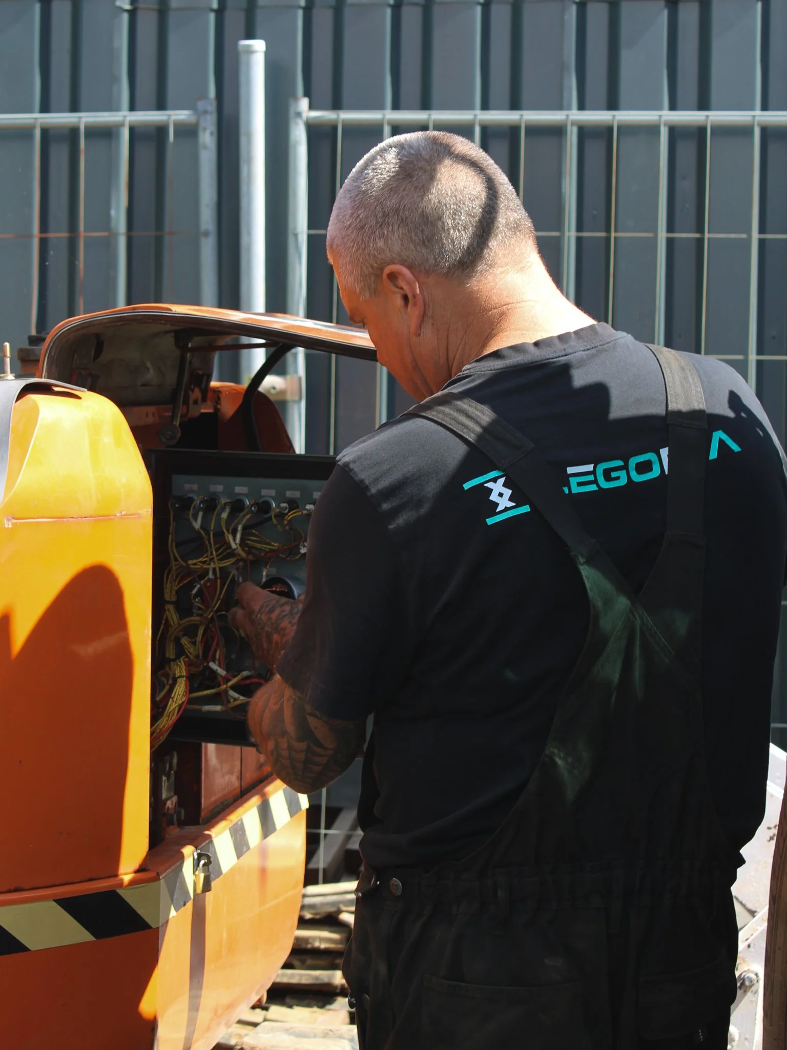 Legoma werkzaamheden aan elektra