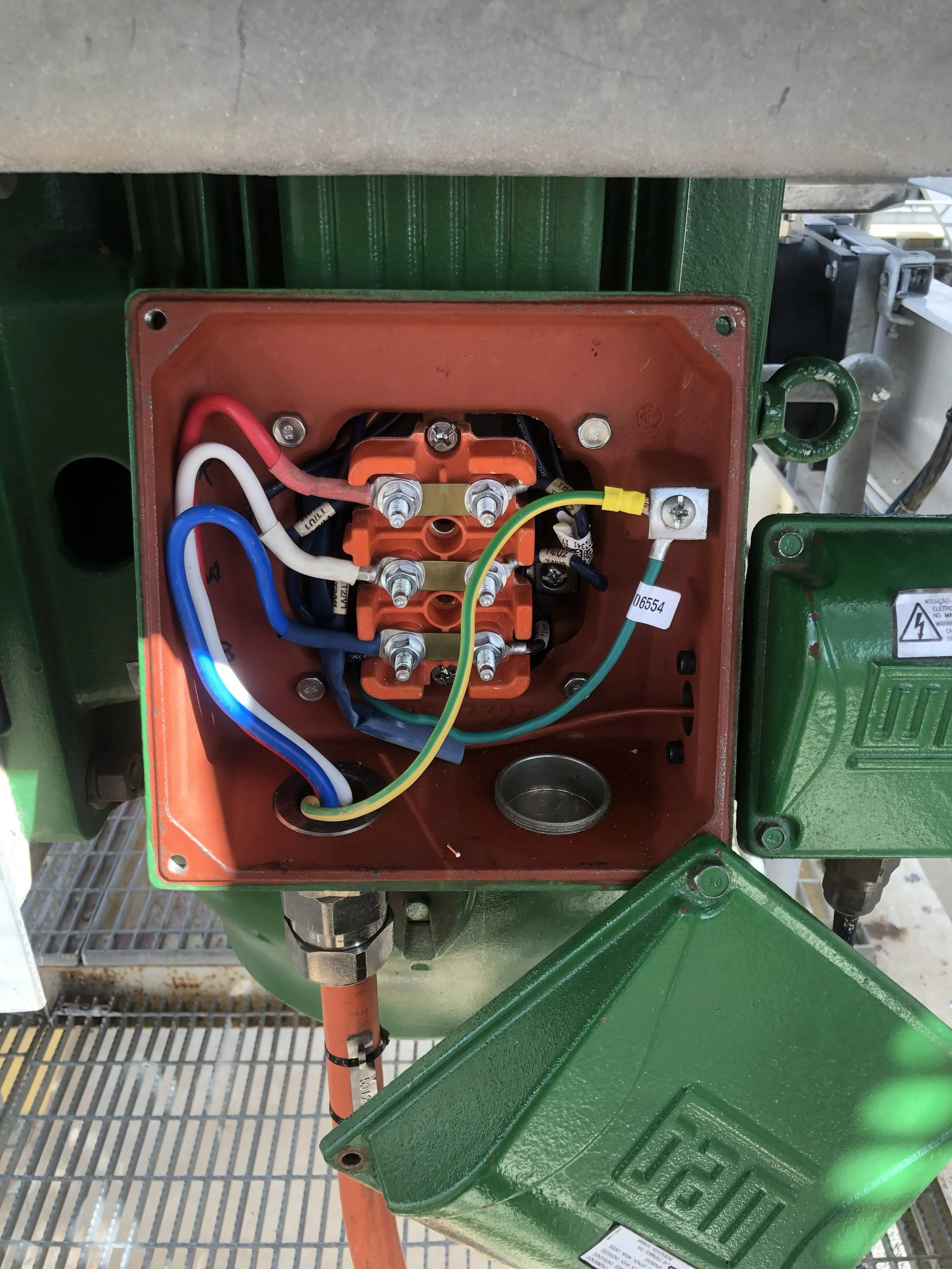 Chilcott Commercial Electrician Brisbane (14).jpg