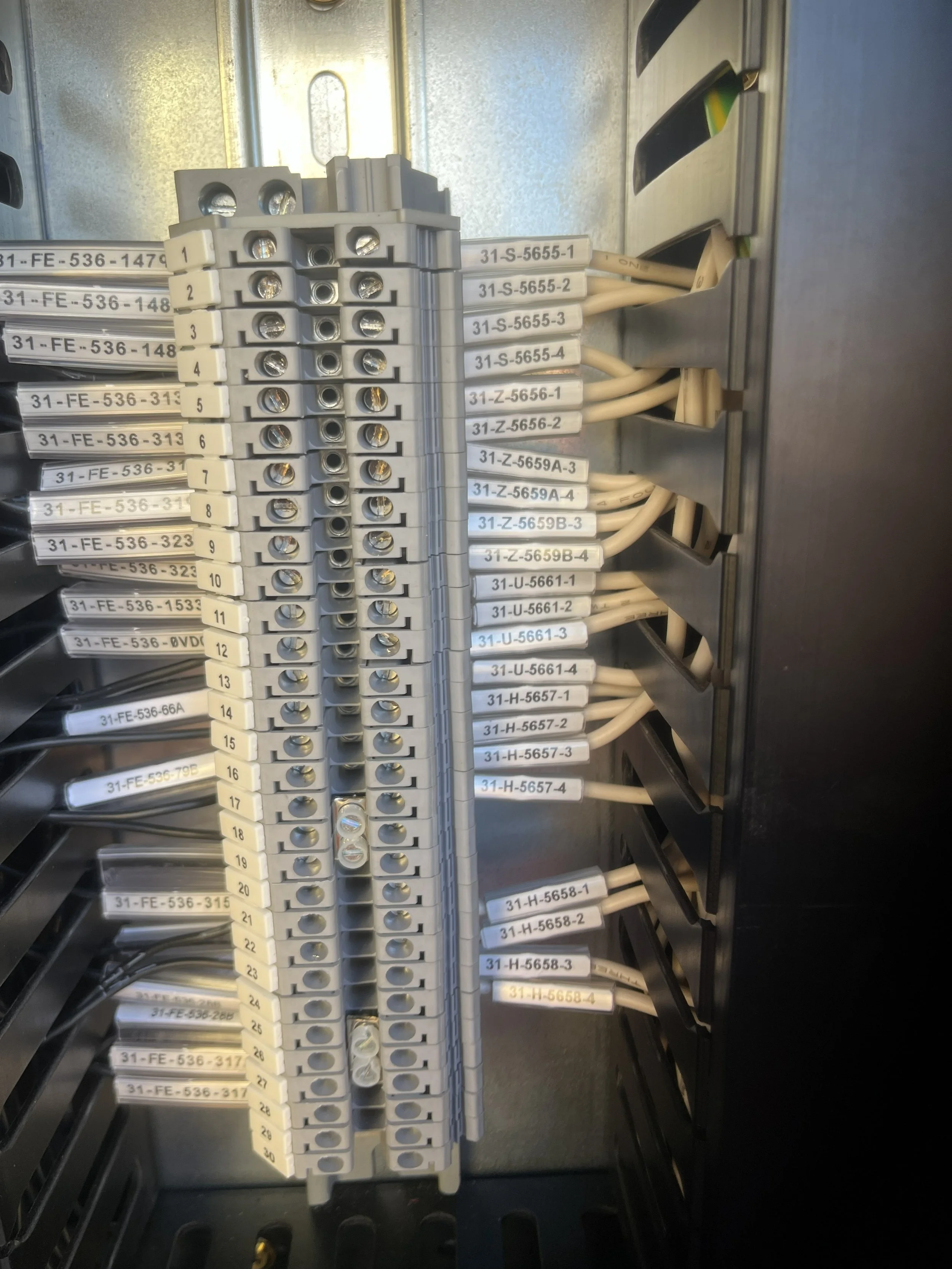 Chilcott Commercial Electrician Brisbane (35).jpg