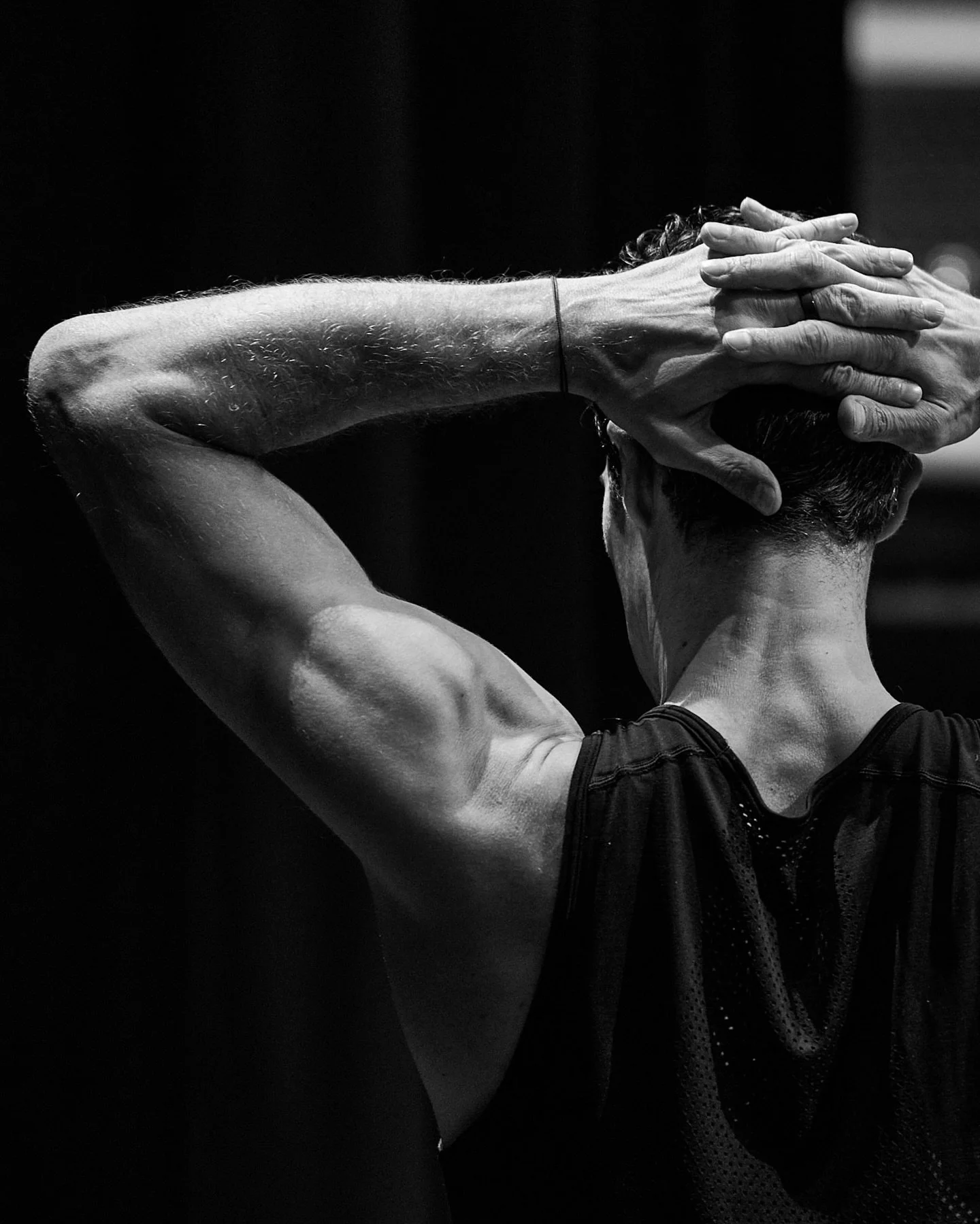 In class @robertobolle 

DESPERTARES 2025 | @despertaresmex
@soulartsproductions 

.
.
.
.

Sony A1 + 70-200mm F2.8 GM II / @alphabysony_latin @sonyalpha 

#BalletOnStage #BalletPerformance #Despertares2025 #WorldClassBallet #DancePhotographer