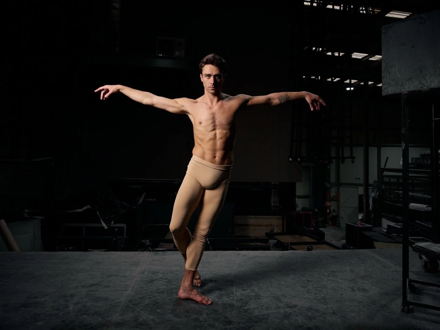 El incre&iacute;ble e inigualable Gabriele Frola @frola92 🌟 

Photos taken during Despertares 2025 | @despertaresmex
@soulartsproductions 

.
Mallas de @blanca.carreon.oficial 
Sony A1 + 24-70mm F2.8 GM II /  @sonyalpha 

.
.
.
#DancePhotography #Ba