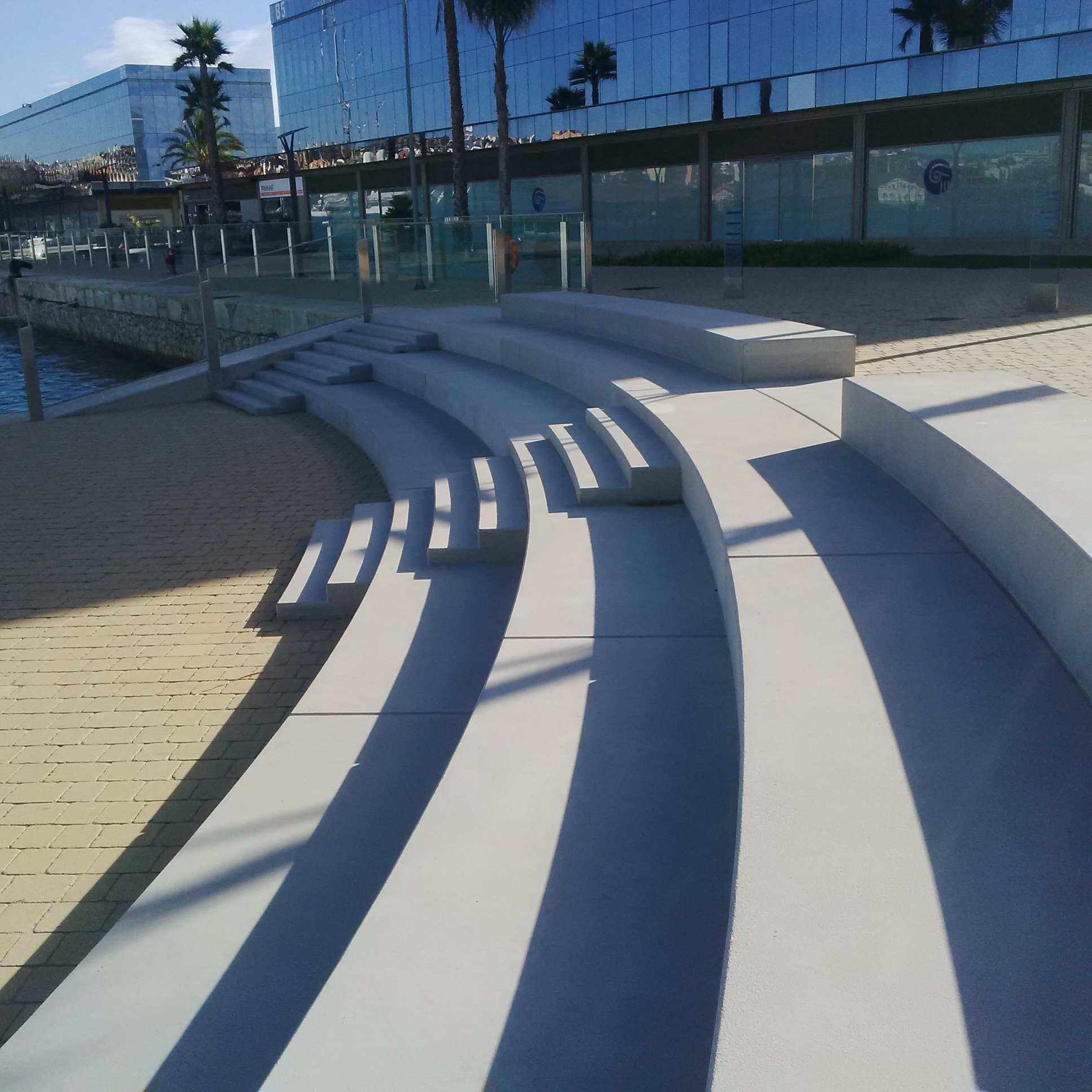 Amfiteatre al Moll RO-RO