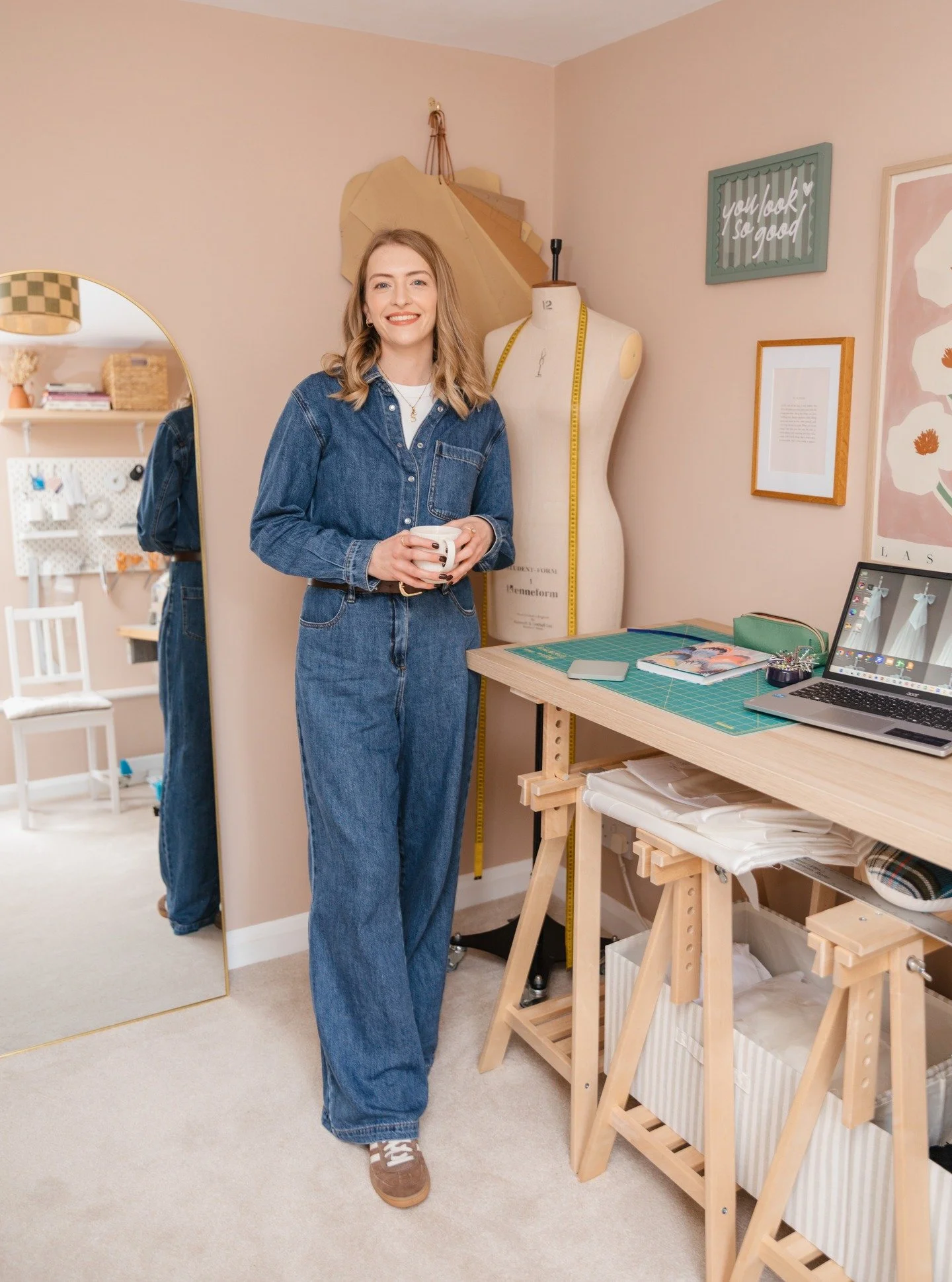 Hello, I&rsquo;m Sophie 👋

I'm a bridal seamstress based in Kent, creating and perfecting wedding dresses from my cosy home studio. 

I&rsquo;ve worked in the bridal industry for over 8 years and have a Fashion Design degree, where my love for creat