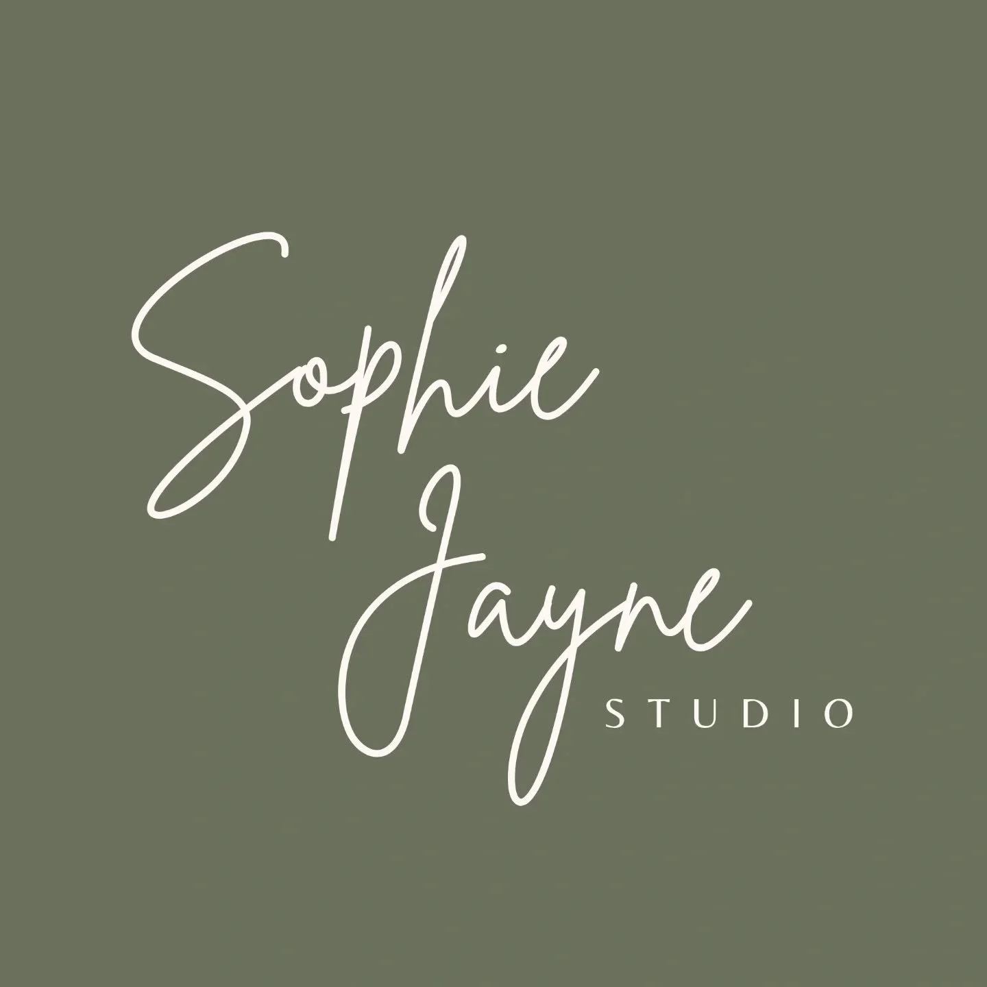 Beautiful things are coming ✨. . . . .

#KentBridal #TonbridgeSeamstress #Kentbridalseamstress #Kentbridalalterations #BespokeWeddingDress #BridalAlterations #KentWeddingSupplier #londonbride #Kentbrides #Londonbridalterations