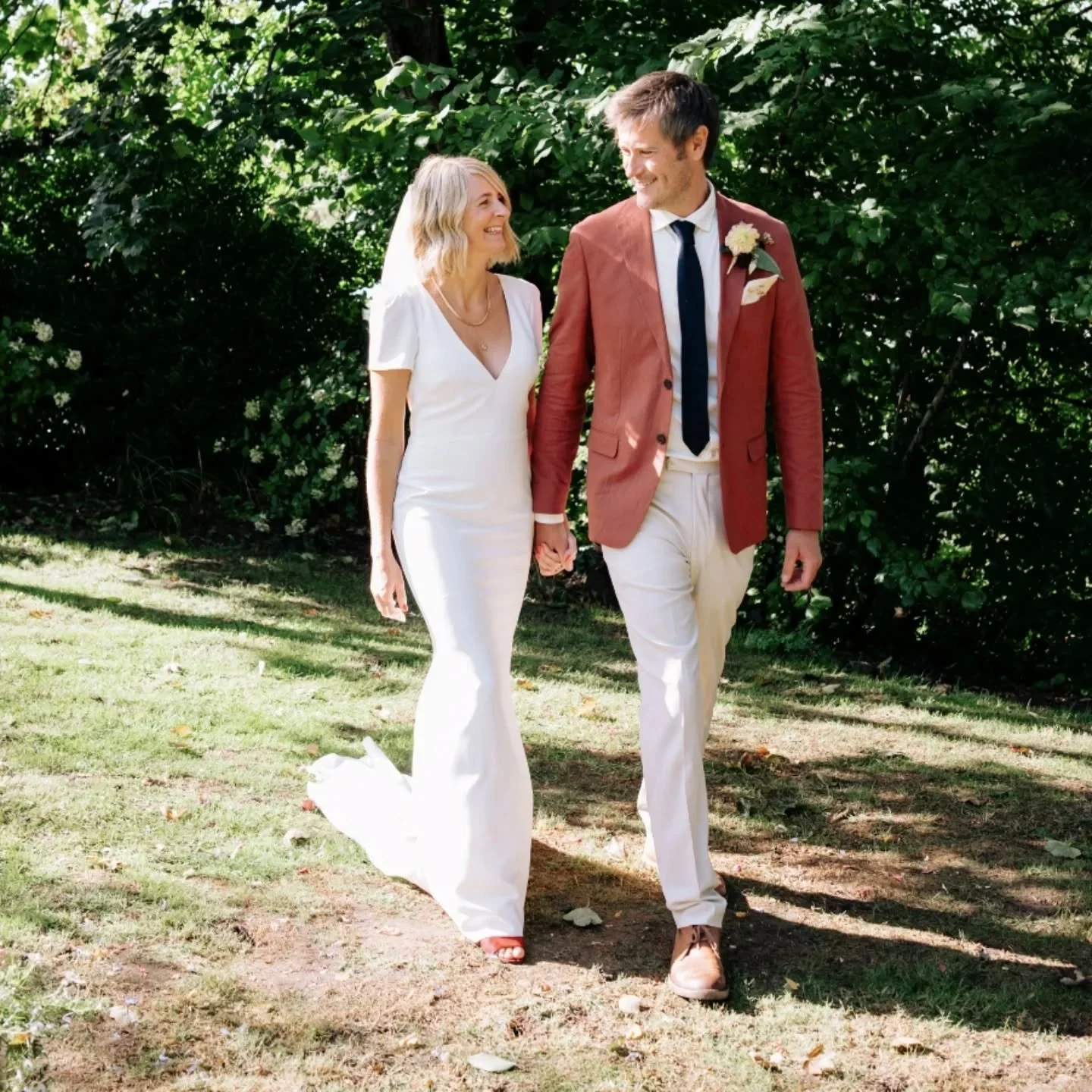 Charlie 🤍

Charlie&rsquo;s dress needed quite a bit of reconstruction to achieve the perfect fit, taking it from a size 16 down to a size 8. The bodice and hips were carefully taken in at the side seams, the back of the skirt was lifted to improve t