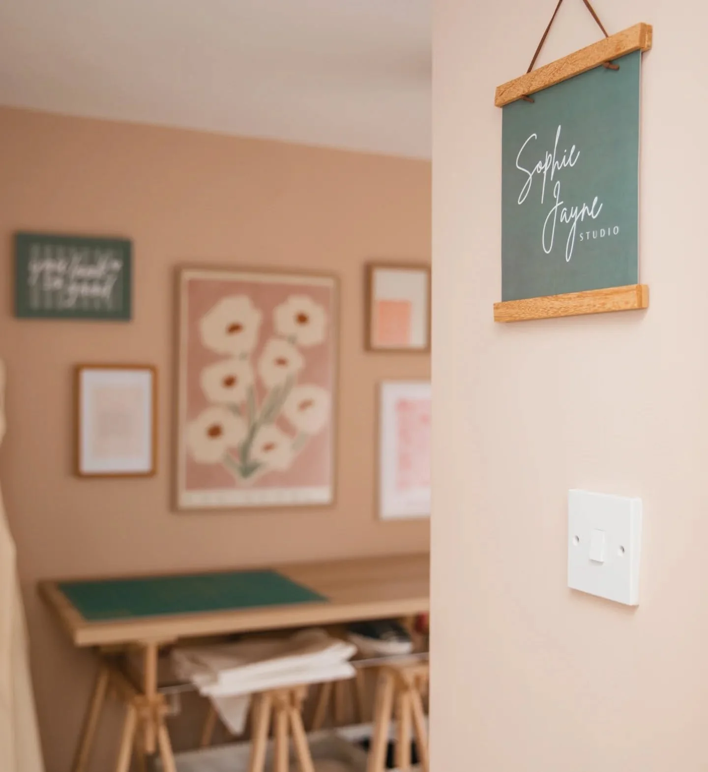 Step inside my bridal studio 🤍

This is where gowns are carefully altered, bespoke dresses are brought to life, and brides have their fittings in a calm, private space away from the chaos of wedding planning.

I created this studio to feel warm, rel