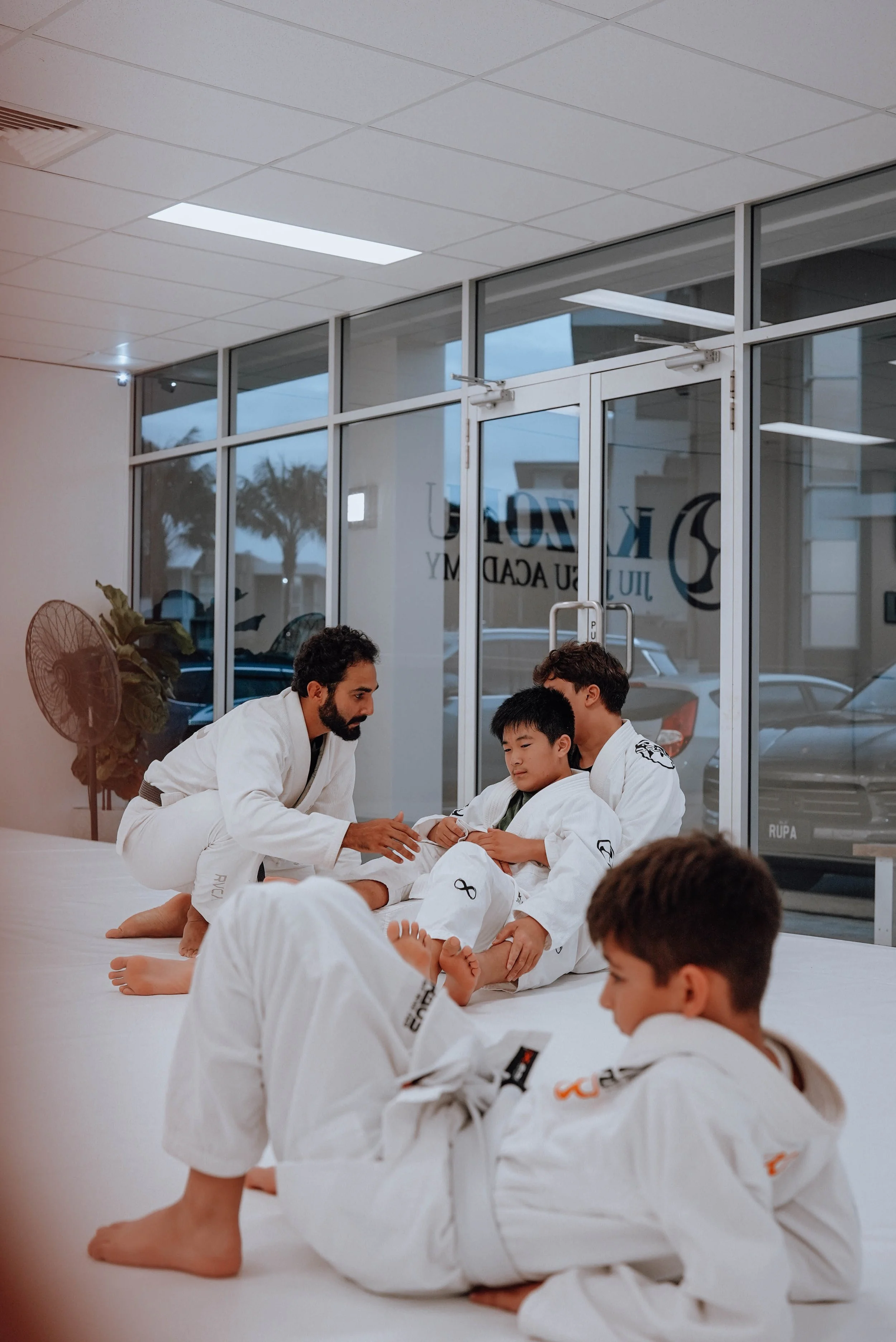 Why More Teenagers Are Choosing Jiu Jitsu Over Traditional Sports