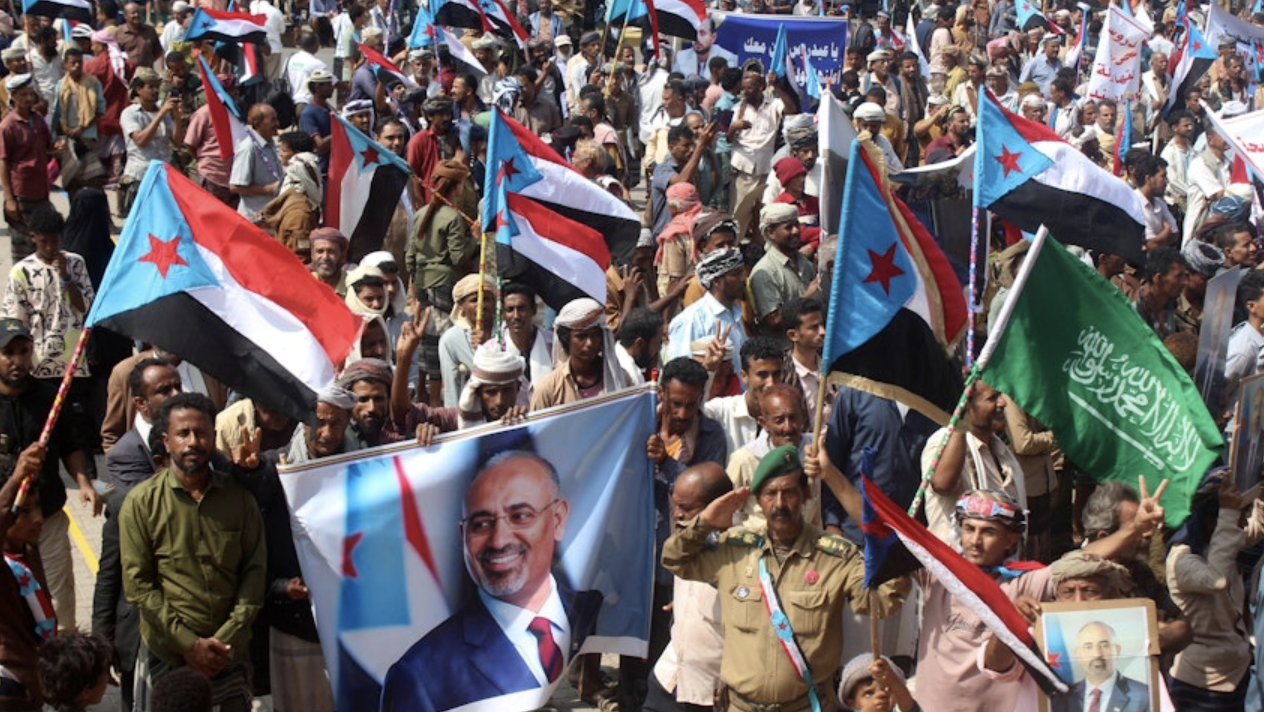 الحلفاء يتحوّلون إلى أعباء مع تصاعد التوتّر السعودي الإماراتي في اليمن