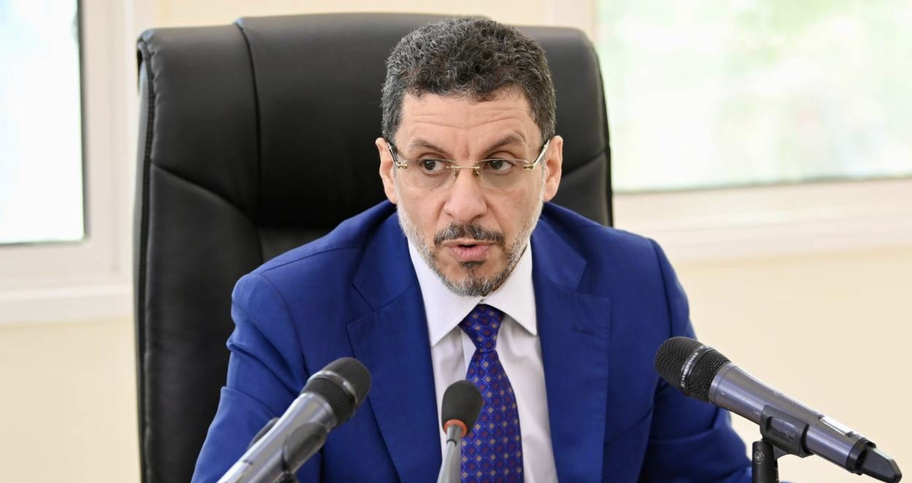 بعد أربعة أشهر من رئاسته: ما الذي غيرته حكومة بن مبارك؟