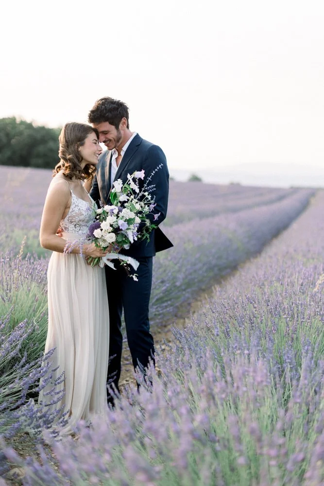 lavender-fiels-elopment-provence.jpg