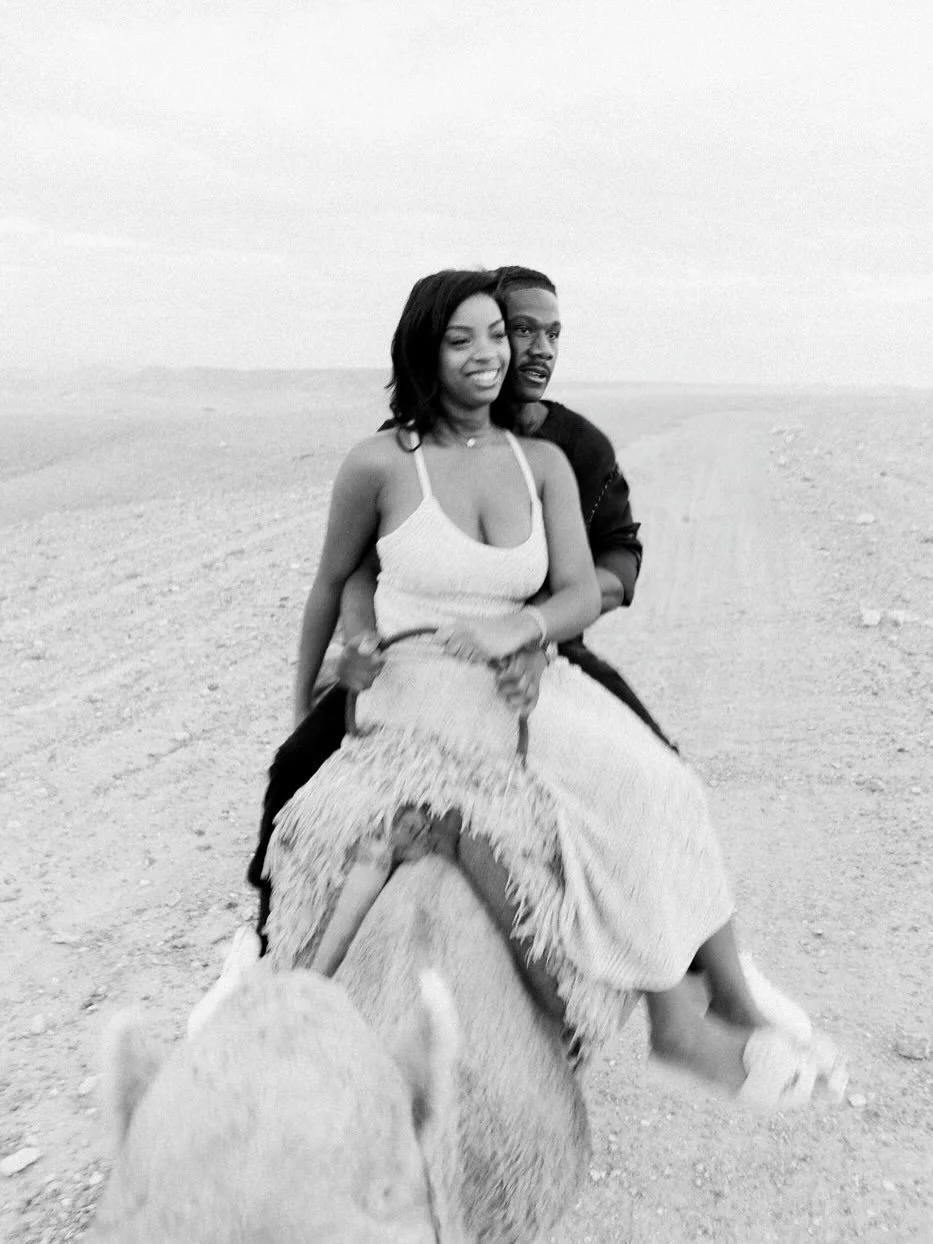 Alone in the world.
Agafay. Raw landscapes. Endless horizons.
Victor &amp; Kim, held in a moment that feels almost unreal.
No distractions. No excess.
Just presence. Just connection.
An unforgettable experience 
&hellip;
@bblagency 
#agafaydesert❤️🇲