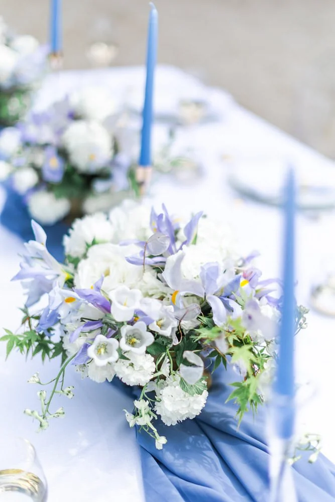 Elegant wedding table decoration detail at French château venue