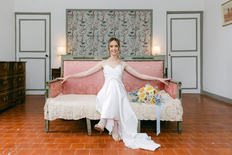 bride ready in her room