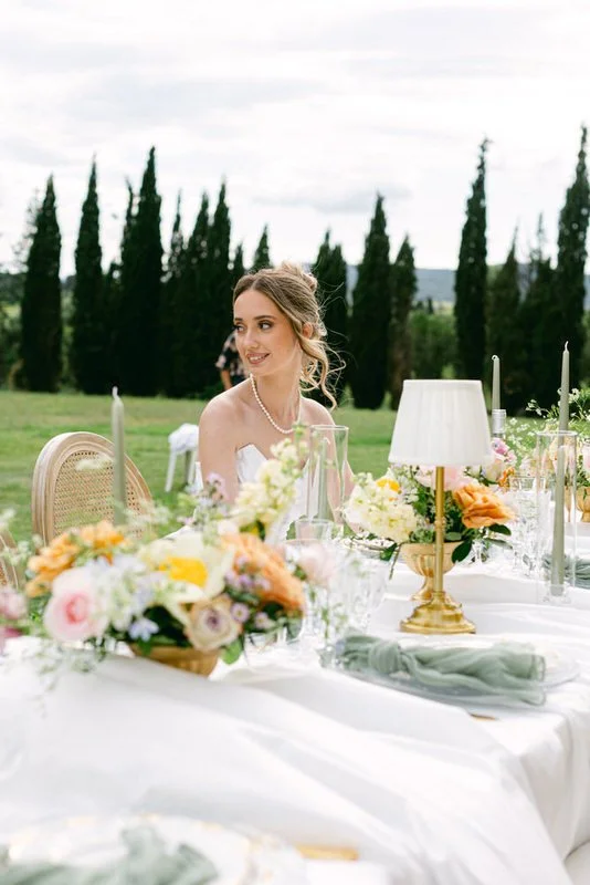 bride ready for diner sitted at the table