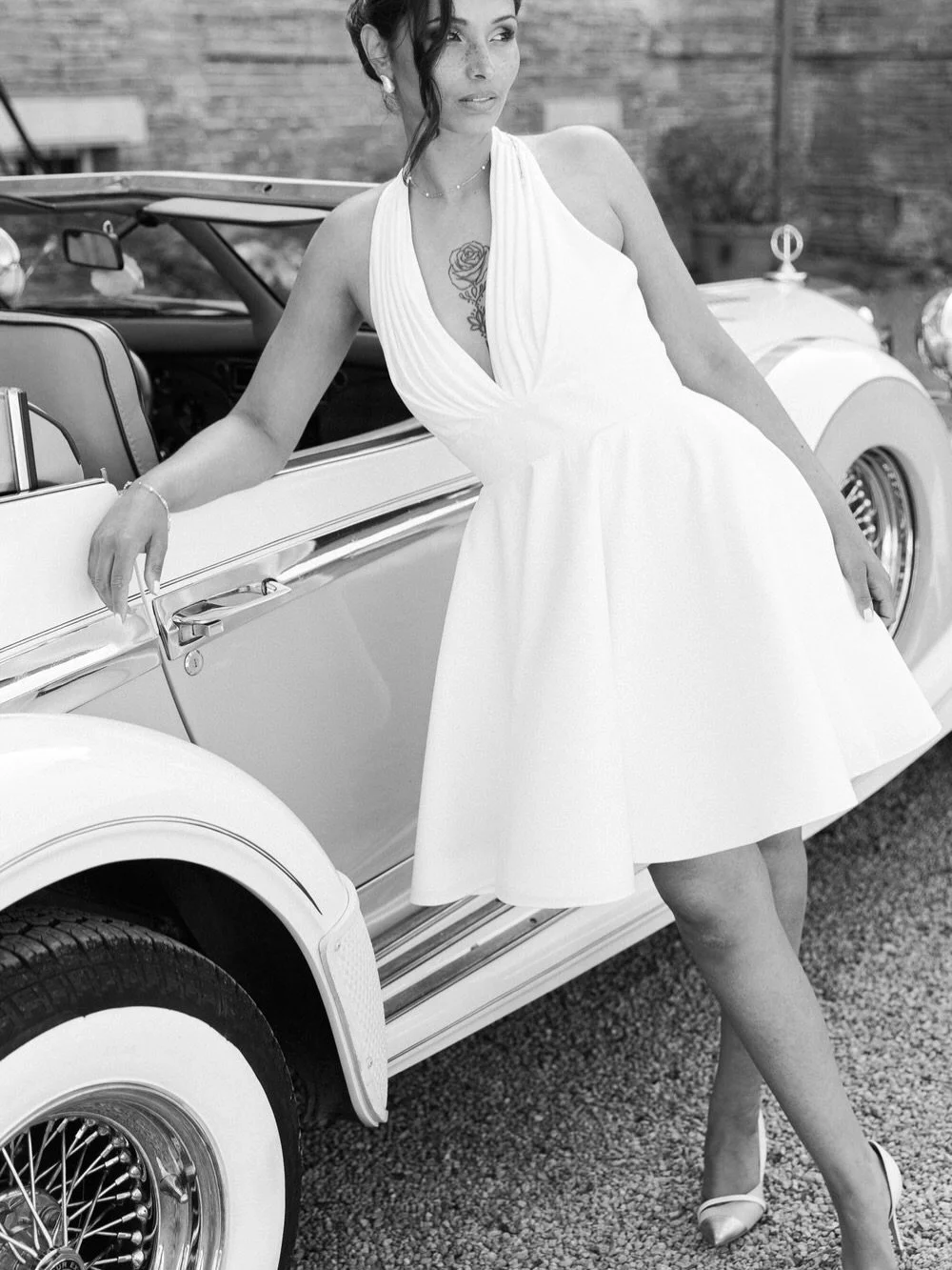 Two things guide me when I photograph your wedding: truth and beauty.
I want to tell your story as it really happened &mdash; without staging what doesn&rsquo;t need to be staged.
And I want to make you look your very best, with a refined, timeless e