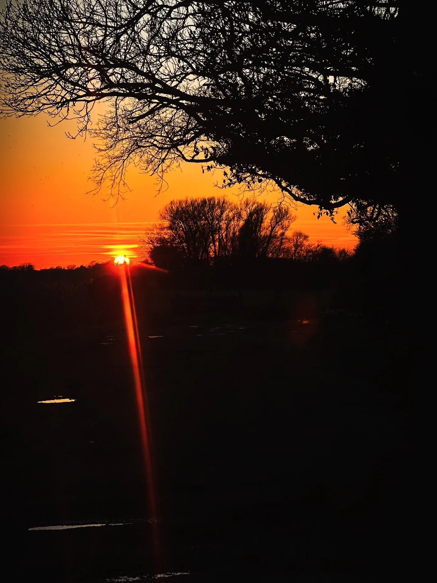 Chasing sunsets 🌅 I&rsquo;ve been sorting the jeep out ready for the camping season ahead. Ah I&rsquo;m already imagining cracking a few cold beers and cooking over fire with this for a back drop 🙌🏼🔥