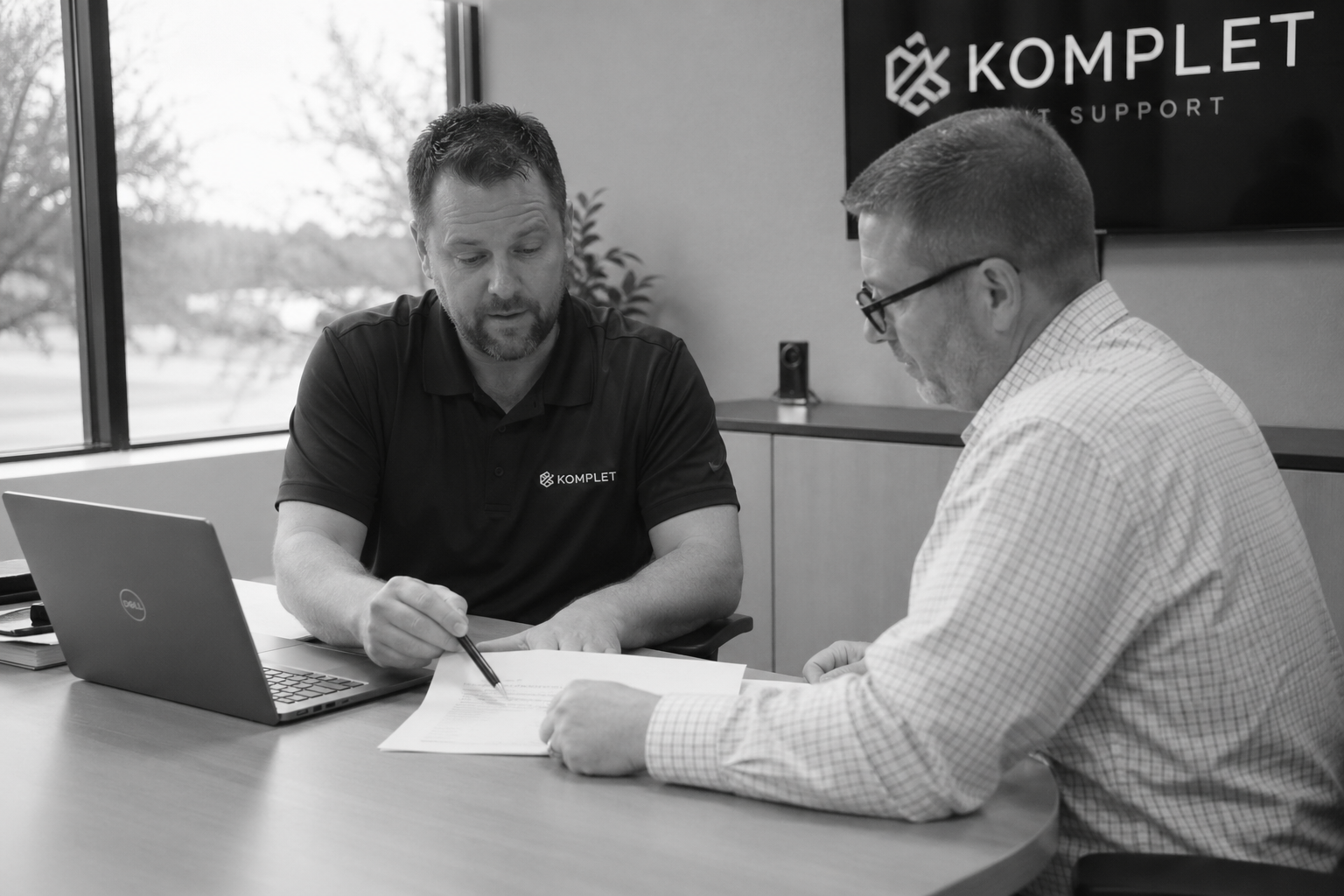 White-Label vs. Transparent: Should Your Clients Know About Your Offshore Team?