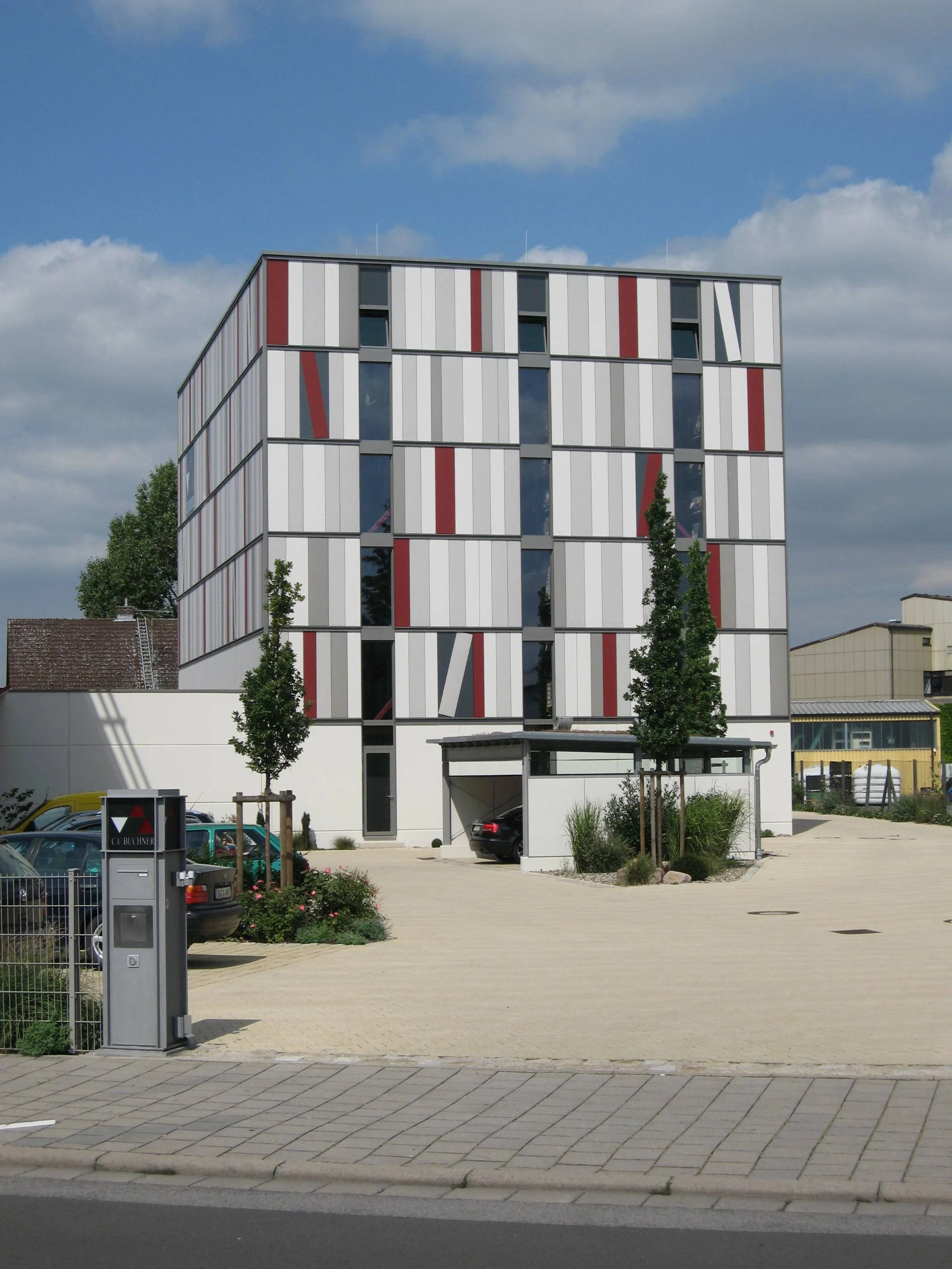 0602_F003.jpg