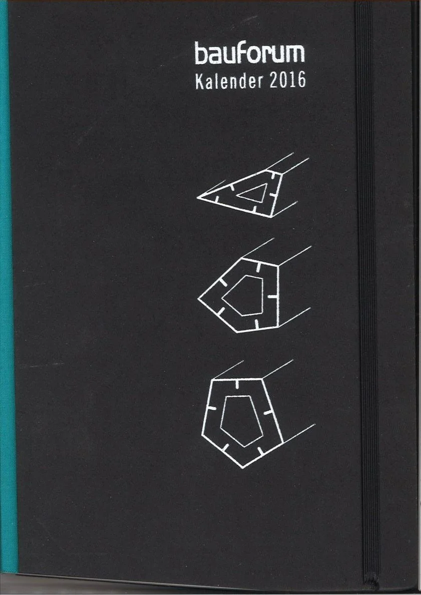 Schwarzes Cover eines Kalenders für das Jahr 2016.